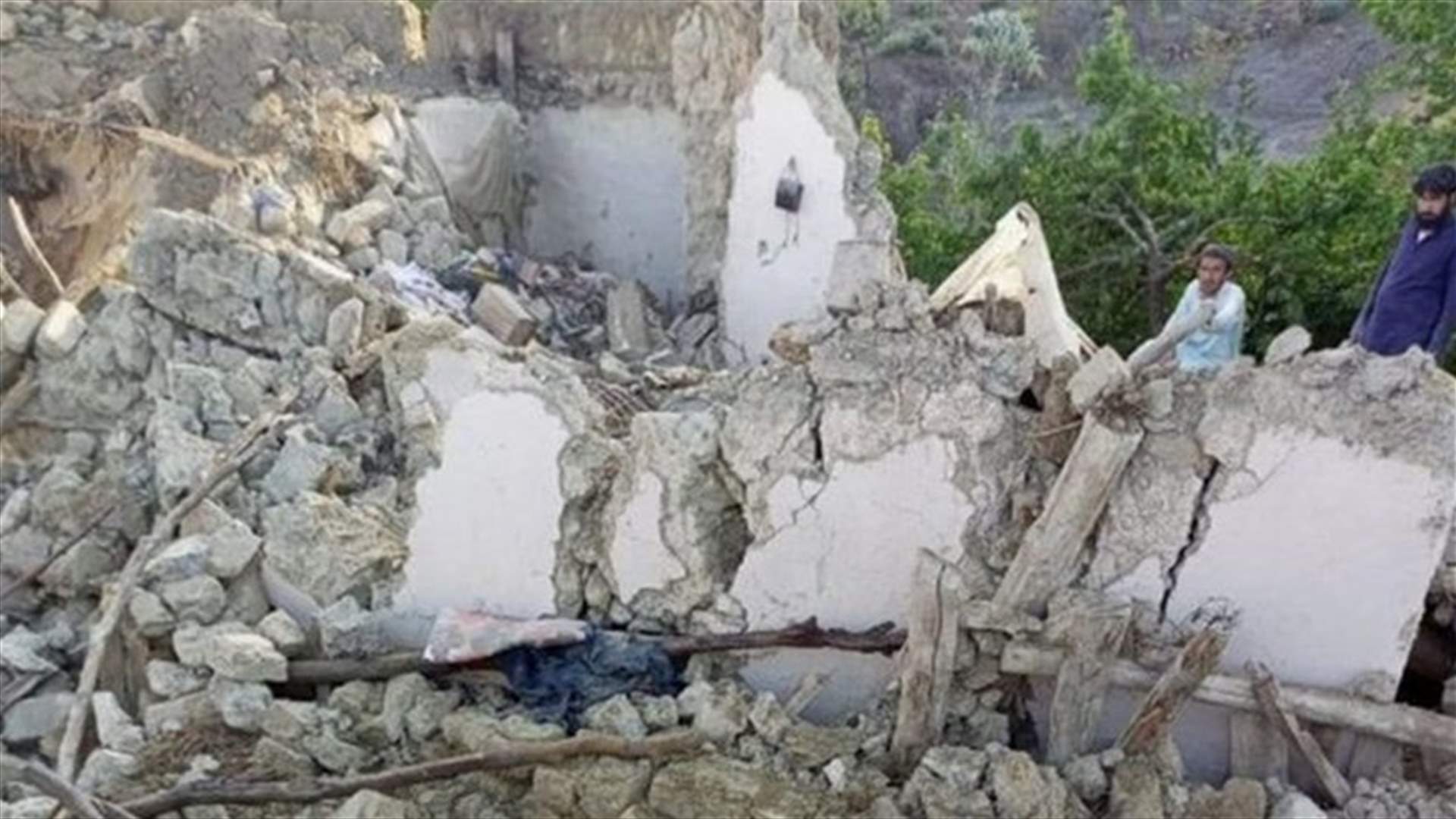 ألف قتيل على الأقل في زلزال أفغانستان