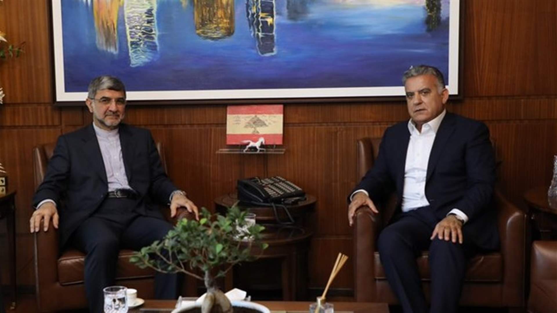 اللواء إبراهيم بحث مع هنية الأوضاع الفلسطينية والمخيمات... واستقبل سفير ايران