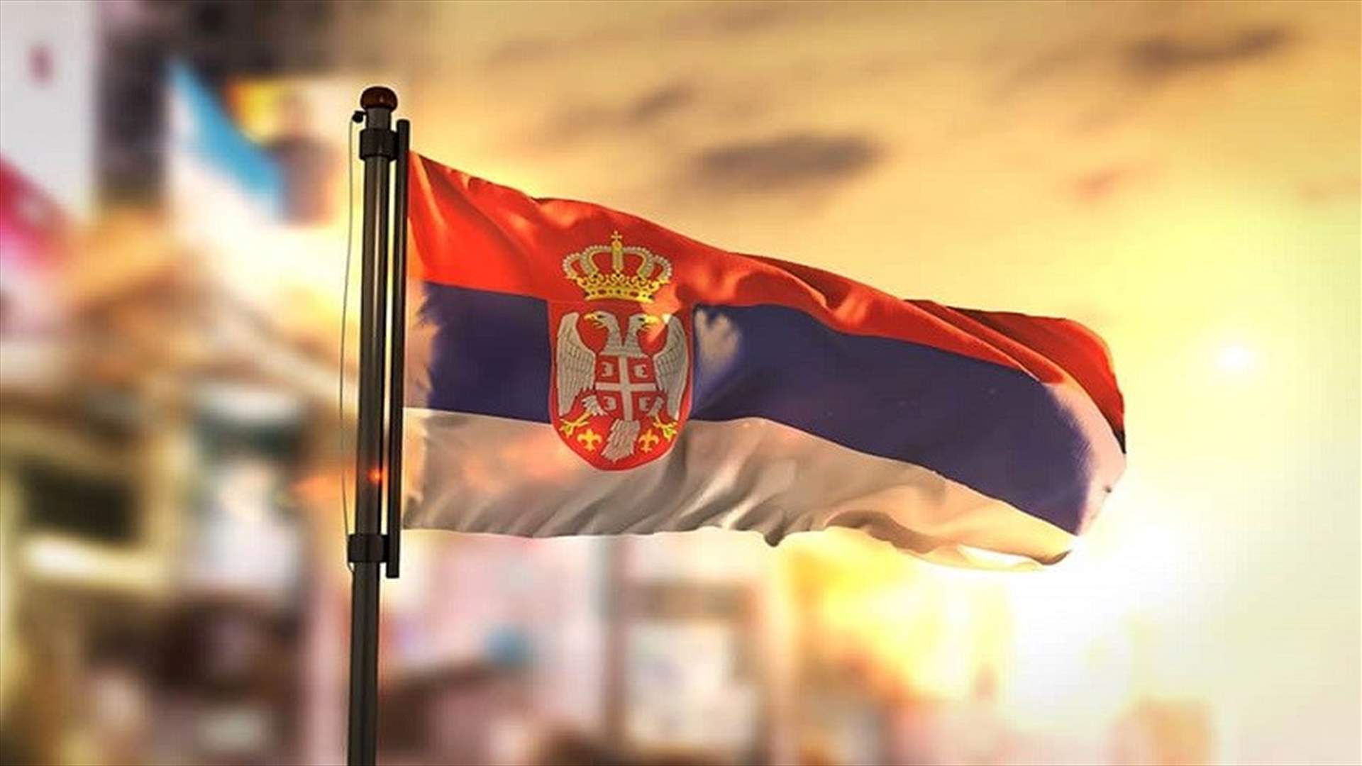 قتيل وستة جرحى في تبادل لإطلاق النار بين مهاجرين في صربيا
