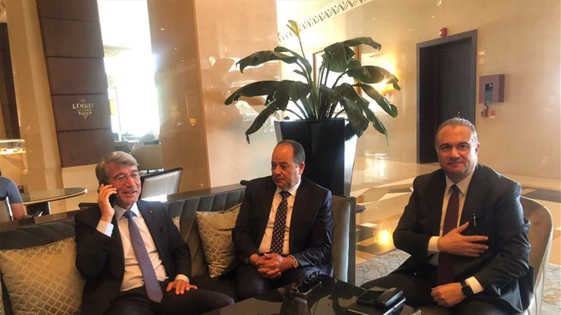 فياض بحث مع ممثل وزير البترول المصري في تنفيذ خطة نقل الغاز الى لبنان