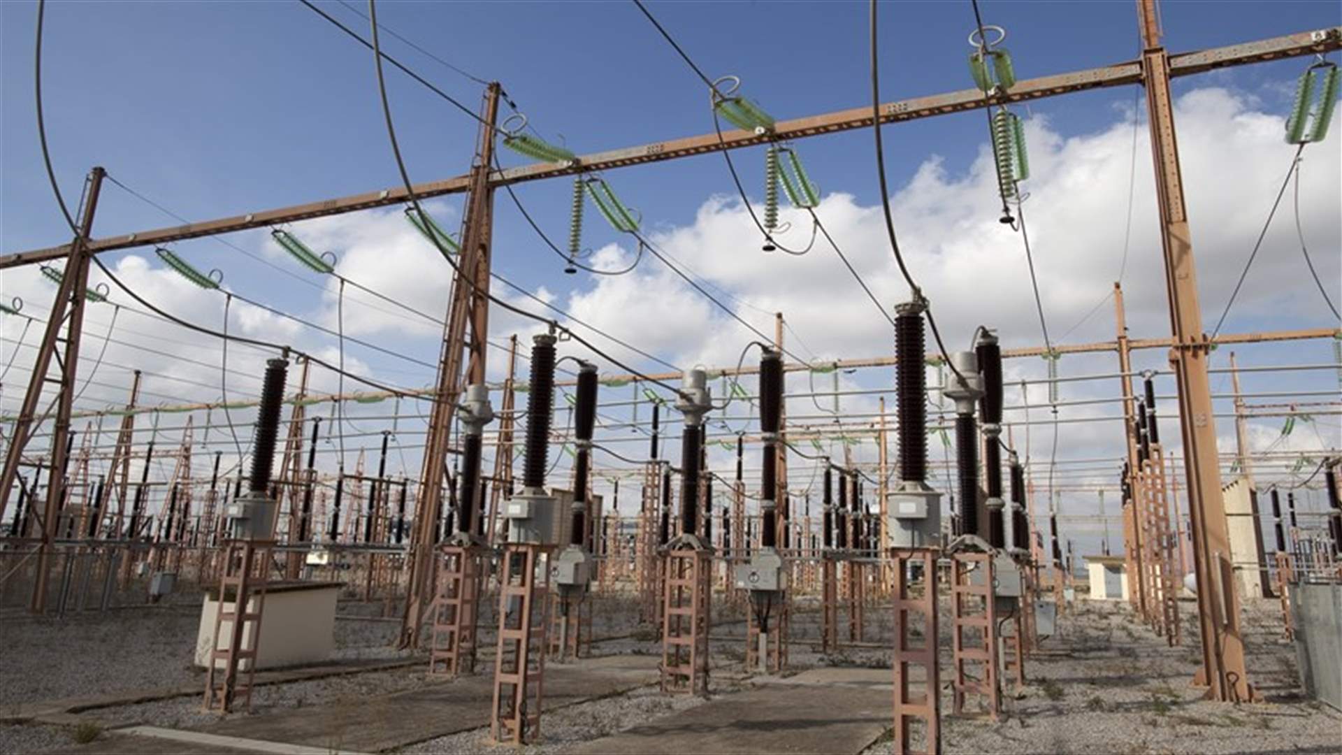 إعادة تشغيل محطتين للكهرباء في المغرب بفضل الغاز المورد عبر اسبانيا