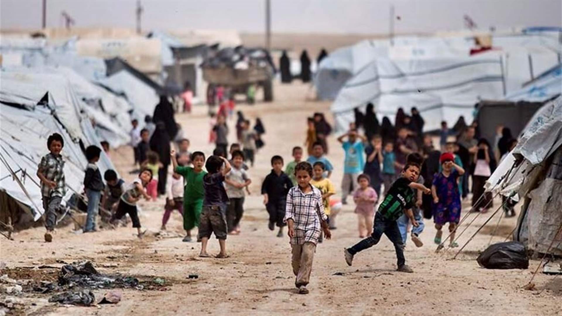 مئة فرنسية ونحو 250 طفلا ما زالوا في مخيمات احتجاز في سوريا