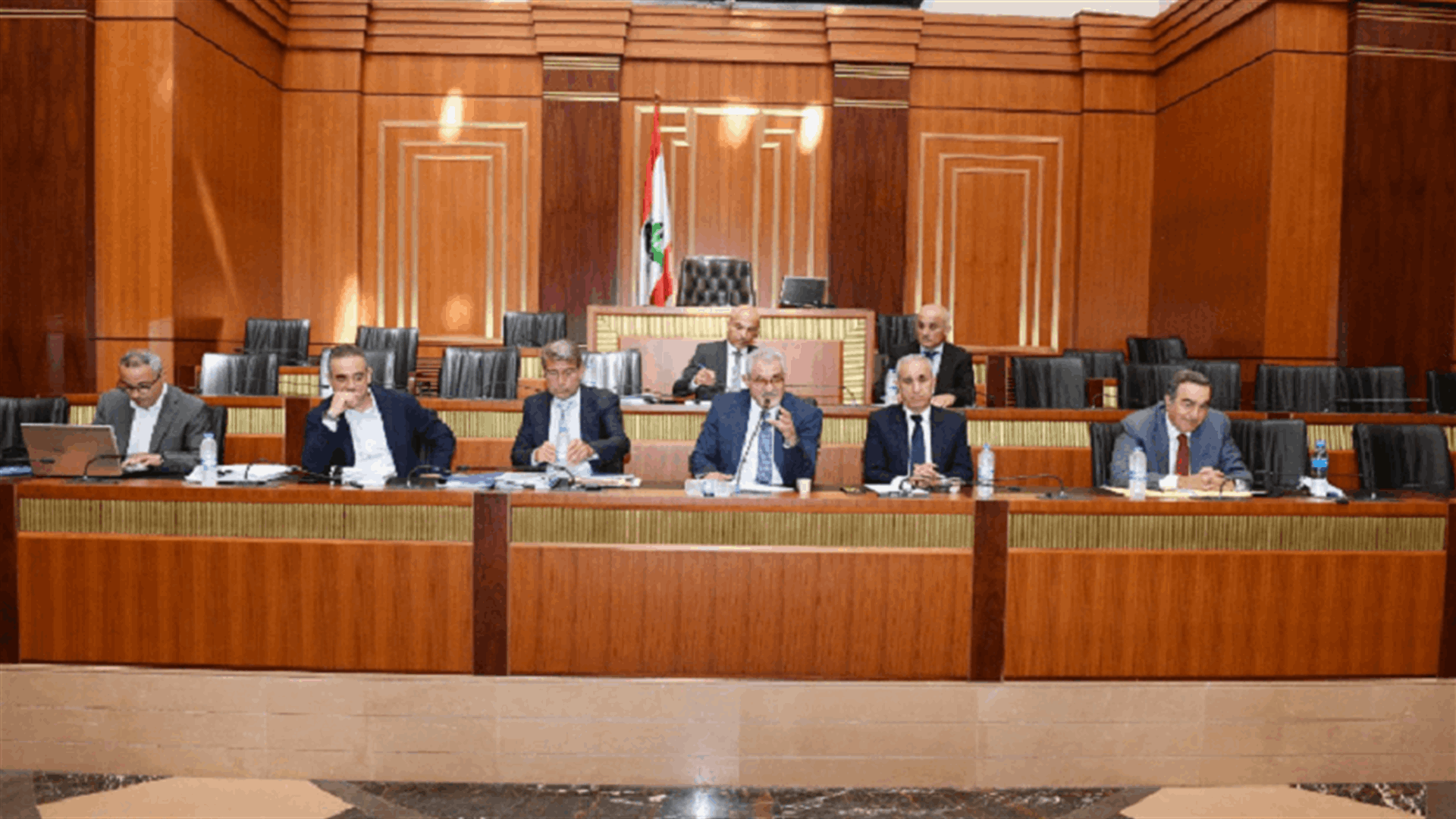 لجنة الأشغال عقدت جلسة بحضور وزير الطاقة... فياض: مشكلتنا الأساسية أن لدينا محطات كهرباء وليس لدينا فيول لتشغيلها
