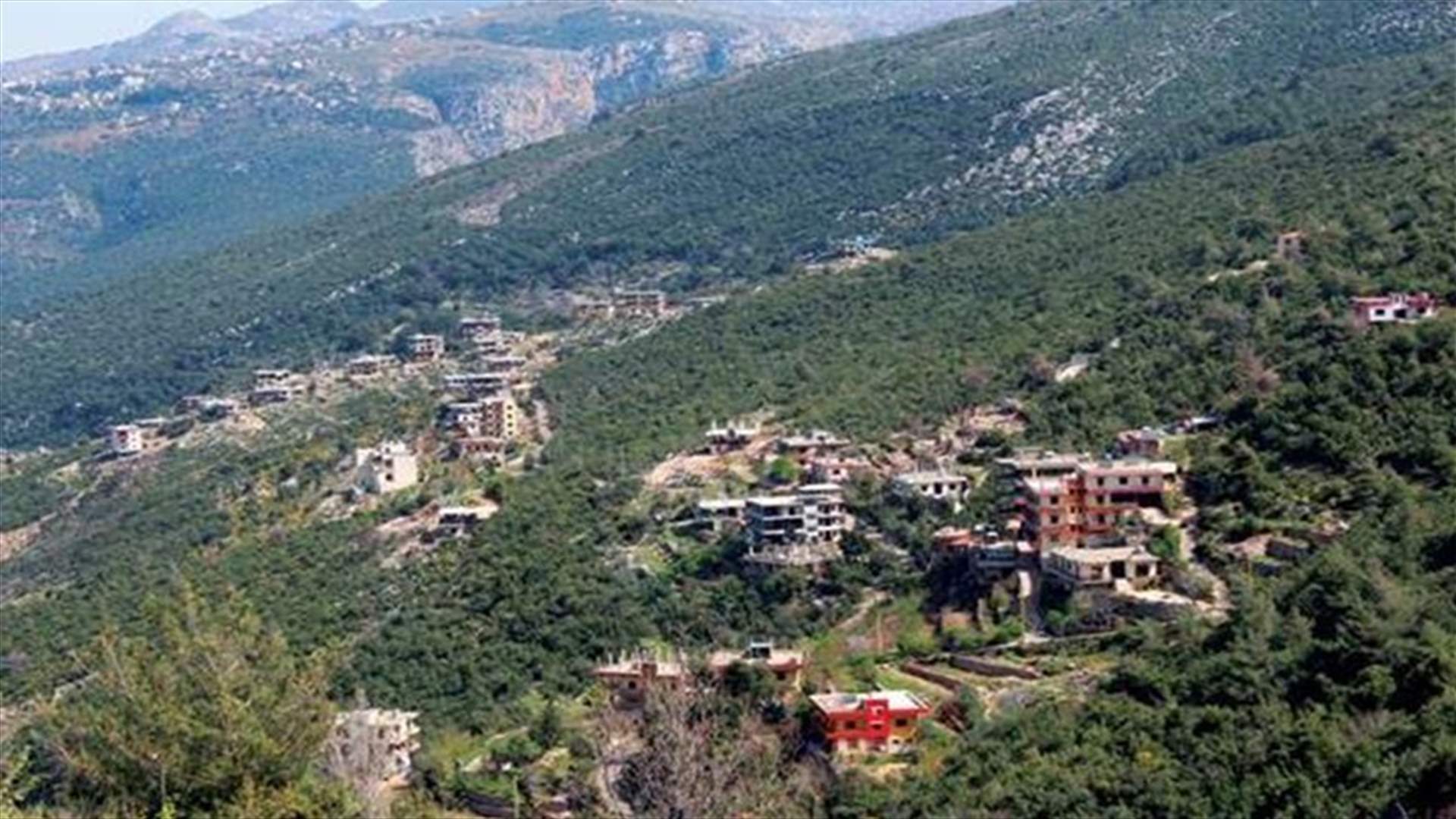 إصابة طفلة نتيجة سقوطها من الطبقة الثانية في عاصون - الضنية