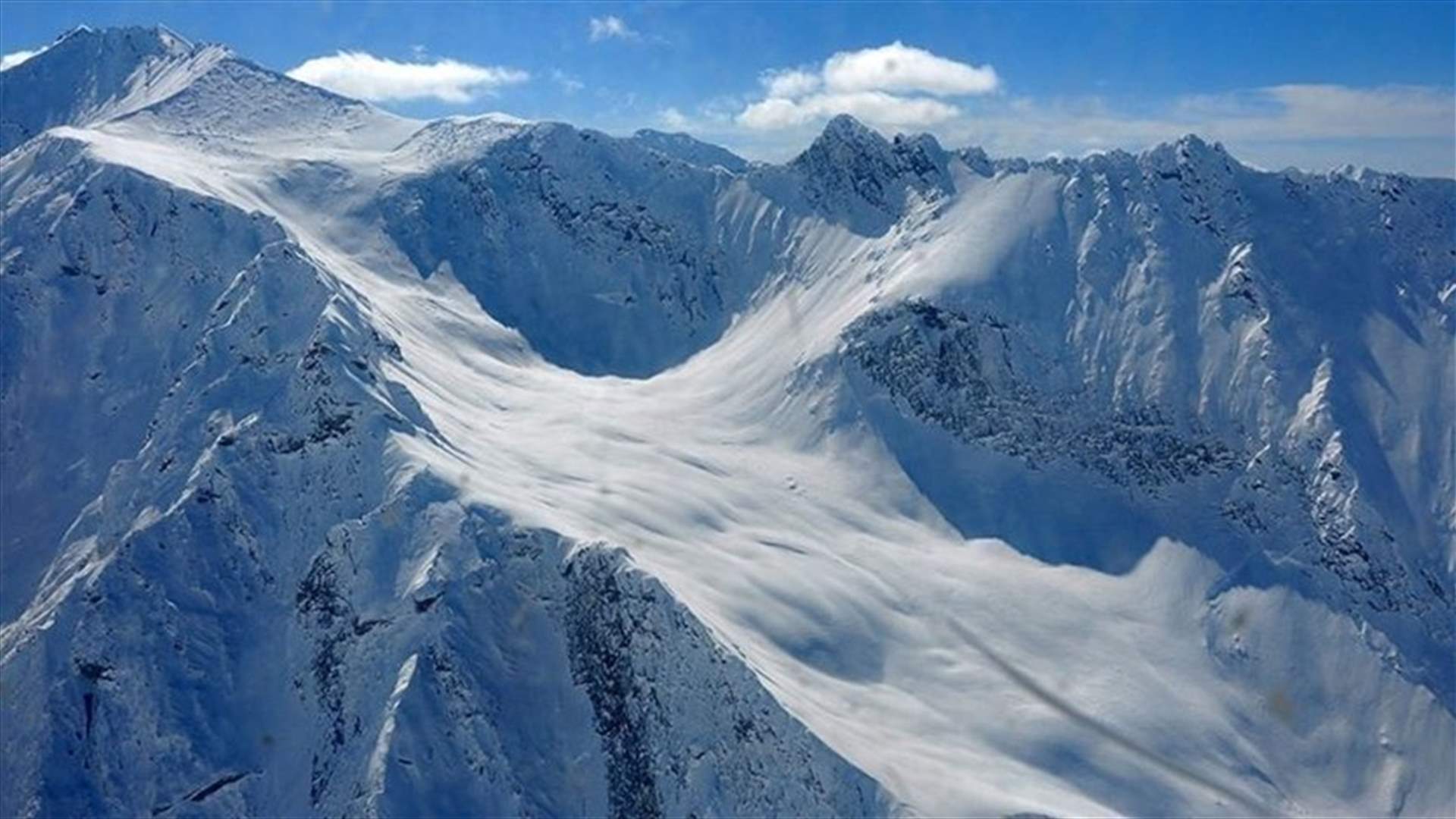 ارتفاع حصيلة ضحايا الانهيار الجليدي في ايطاليا الى 11 قتيلا