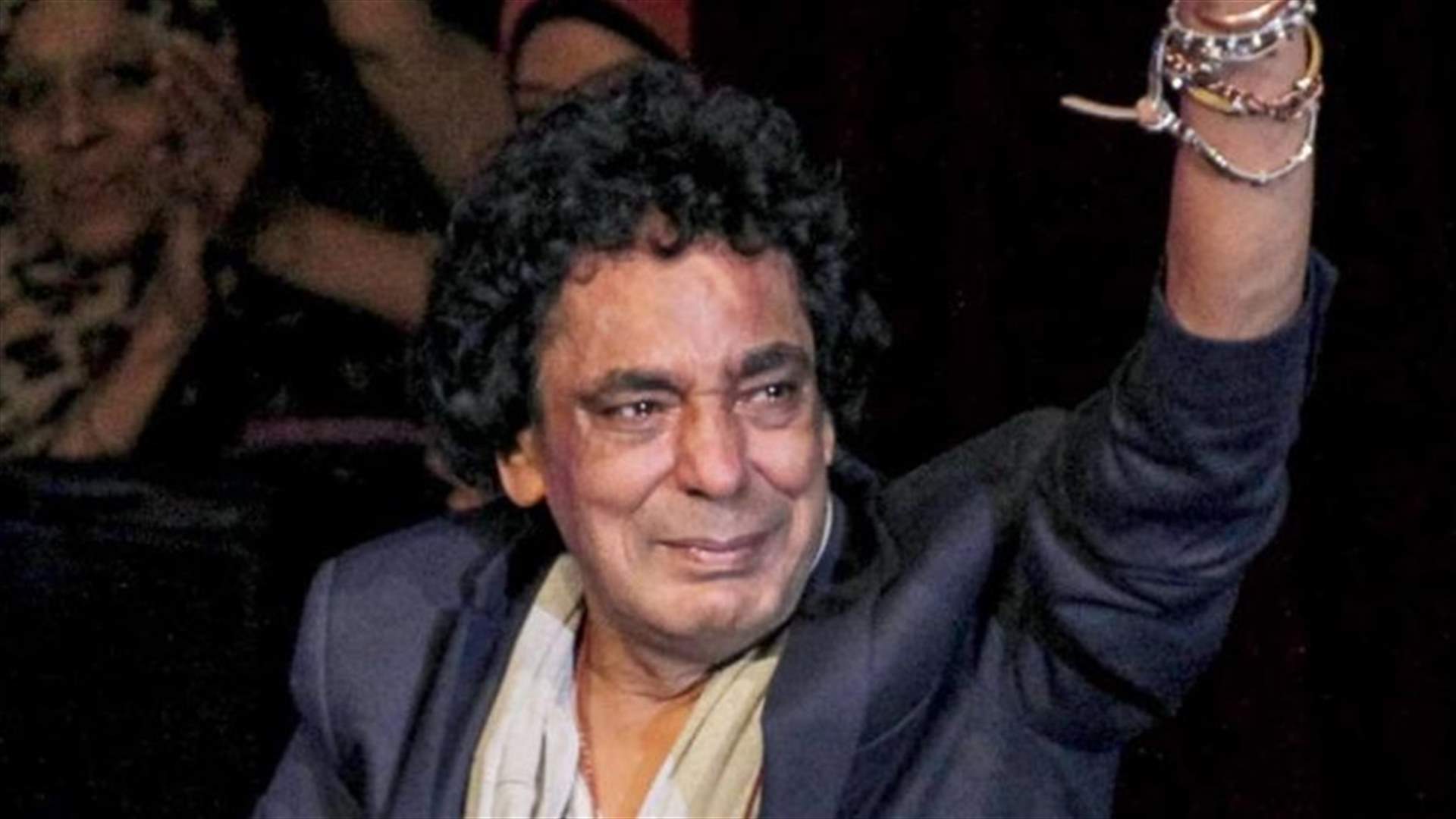 هل توفي محمد منير بأزمةٍ صحيّة مُفاجئة قبل حفله في الإسكندرية؟