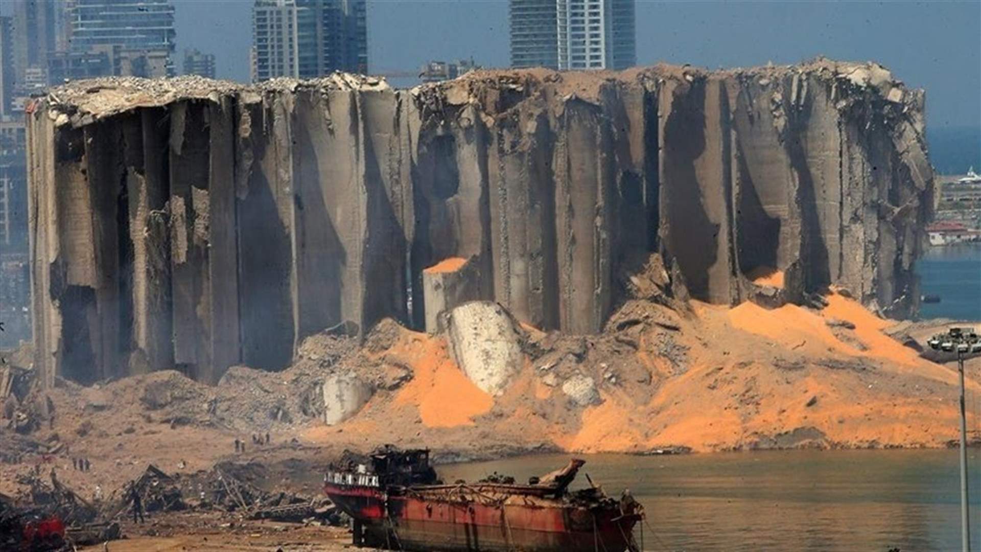بدء عملية تبريد الإهراءات في المرفأ