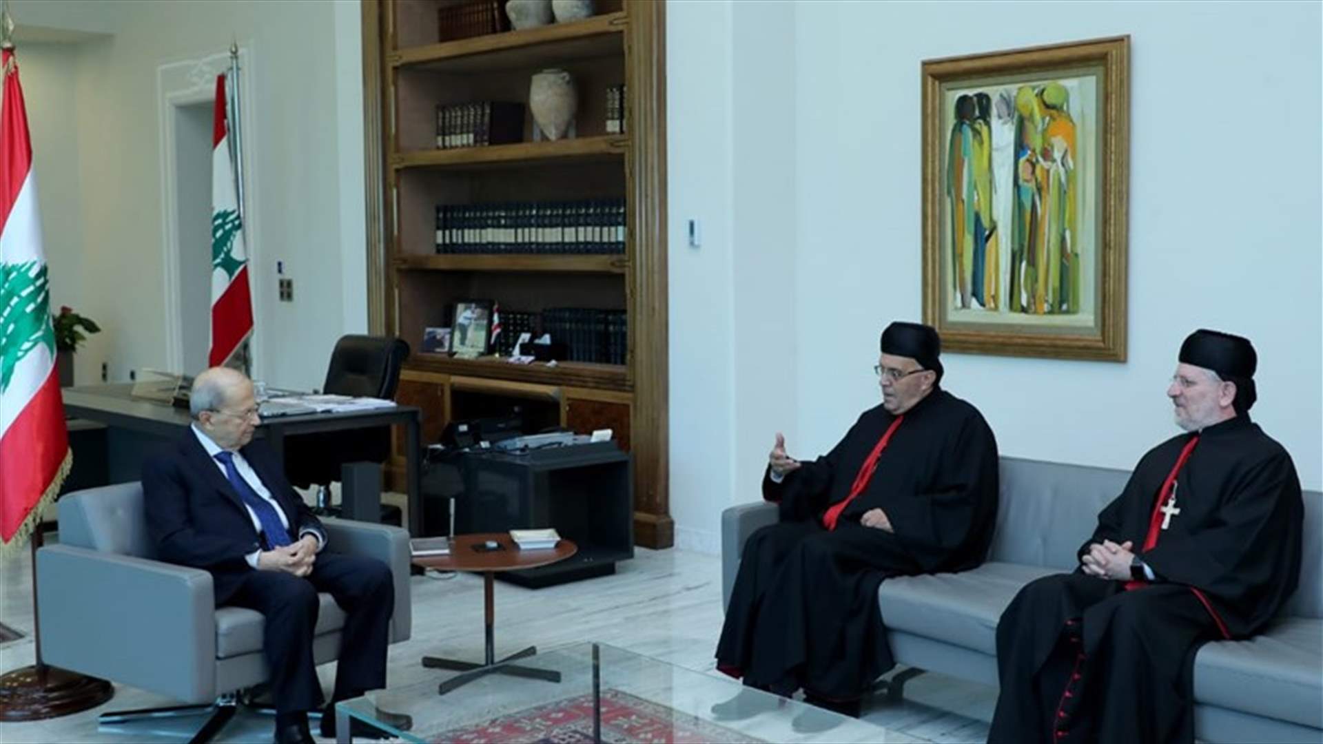 الرئيس عون استقبل المطران الحاج واطلع منه على ملابسات ومعطيات ما حصل على معبر الناقورة