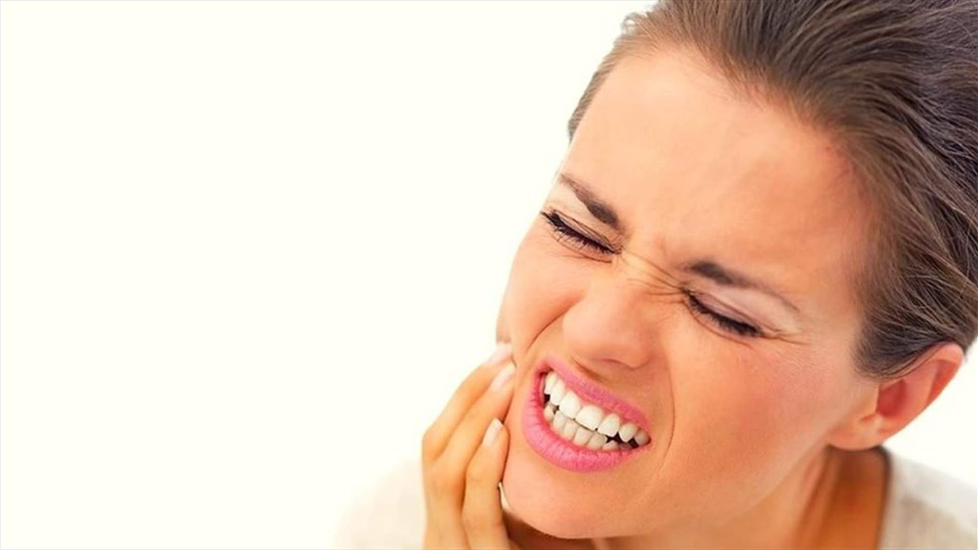 أسباب حساسية الأسنان المفاجئة... ما هي؟