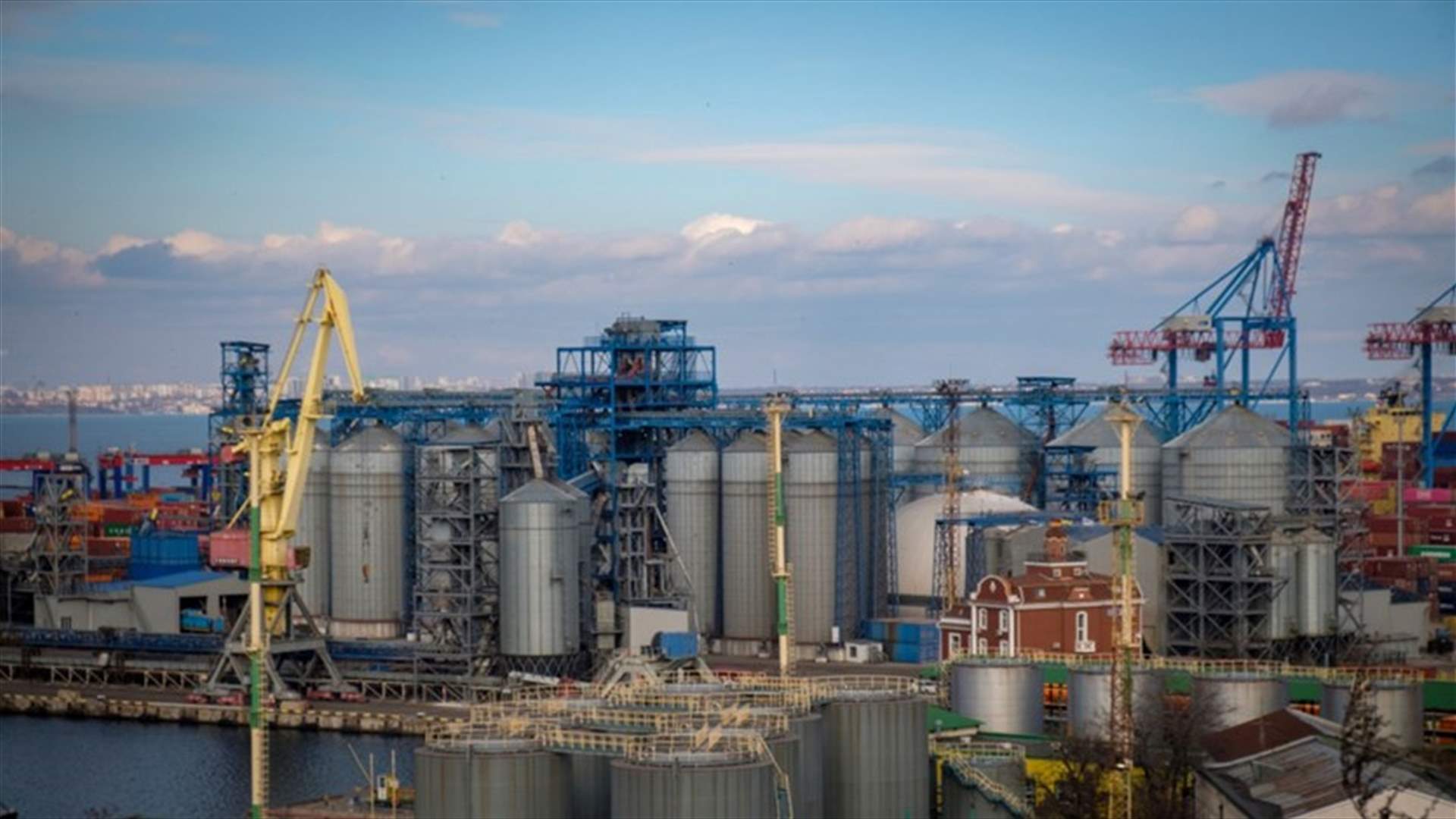 Ukraine says Russian missiles hit Black Sea port