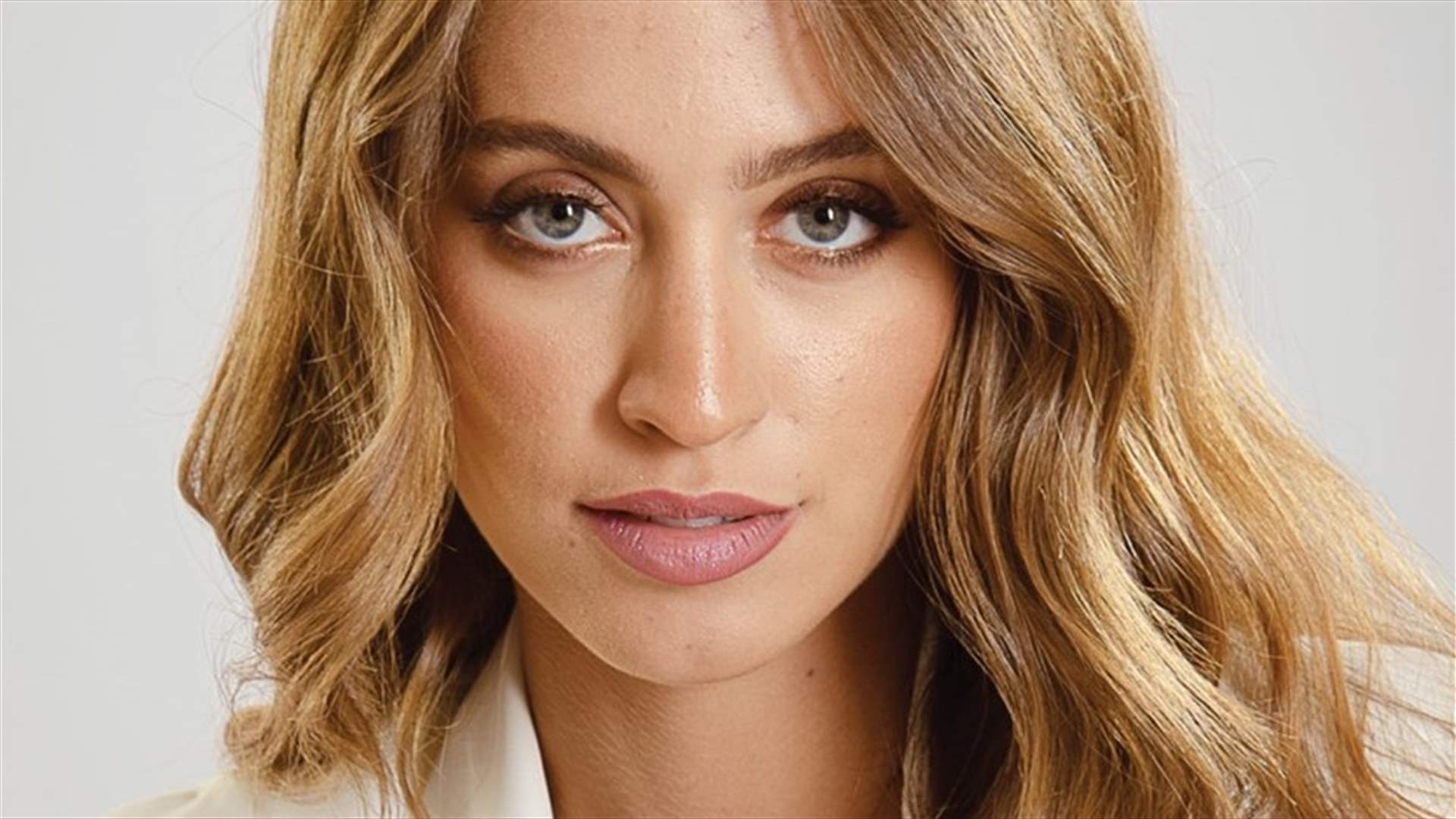 كريستينا نخلة تنال وشاح &quot;Miss Confidence&quot;... تعرفوا إليها
