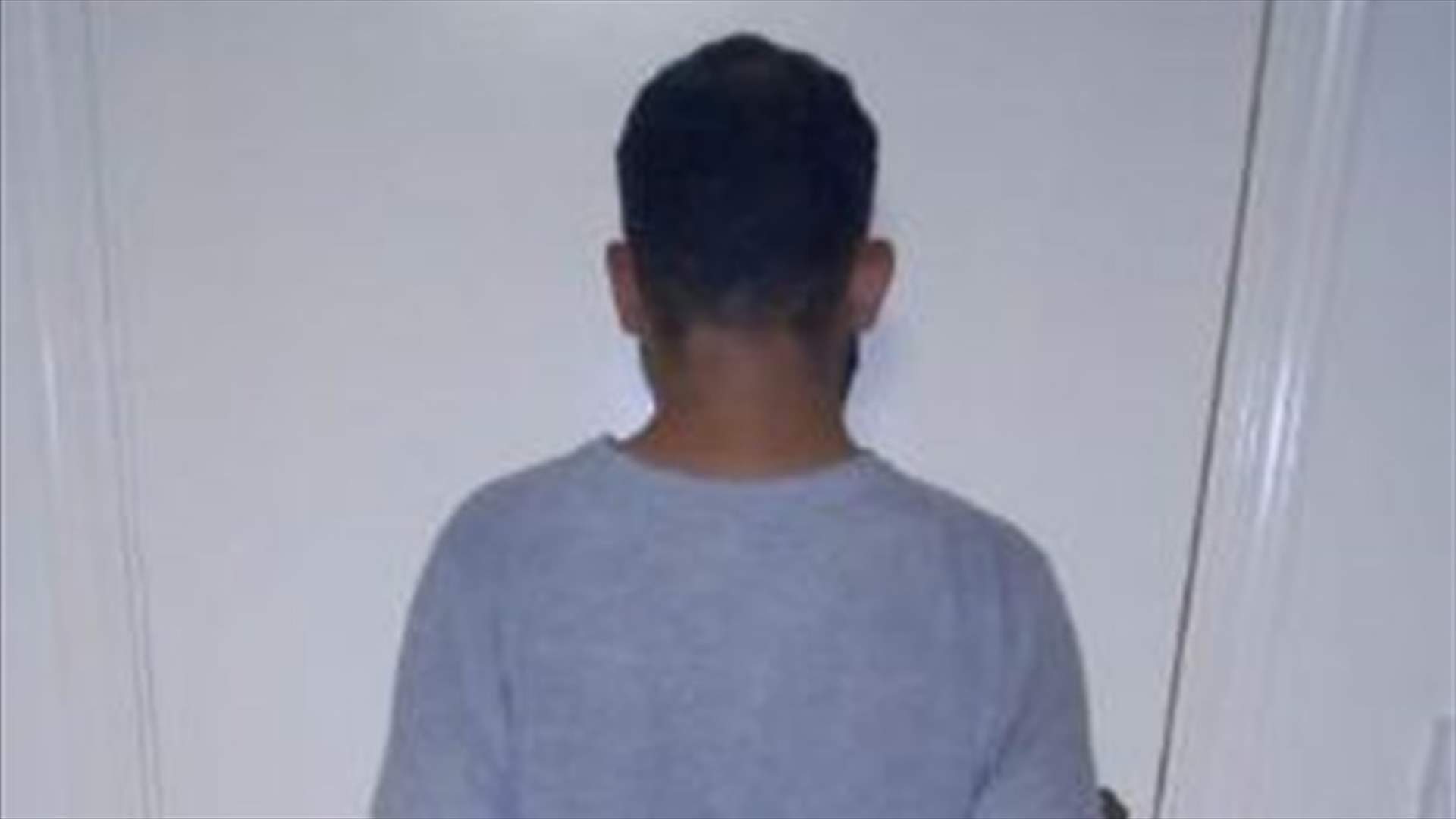 دخل أحد المنازل في زحلة وسرق من داخله أغراضًا ثم أحرقه وشعبة المعلومات تلقي القبض عليه