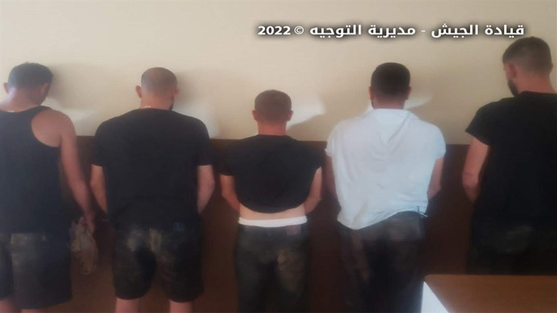 عمليات دهم للجيش وتوقيف أشخاص في بلدتي حورتعلا وتعلبايا (صور)