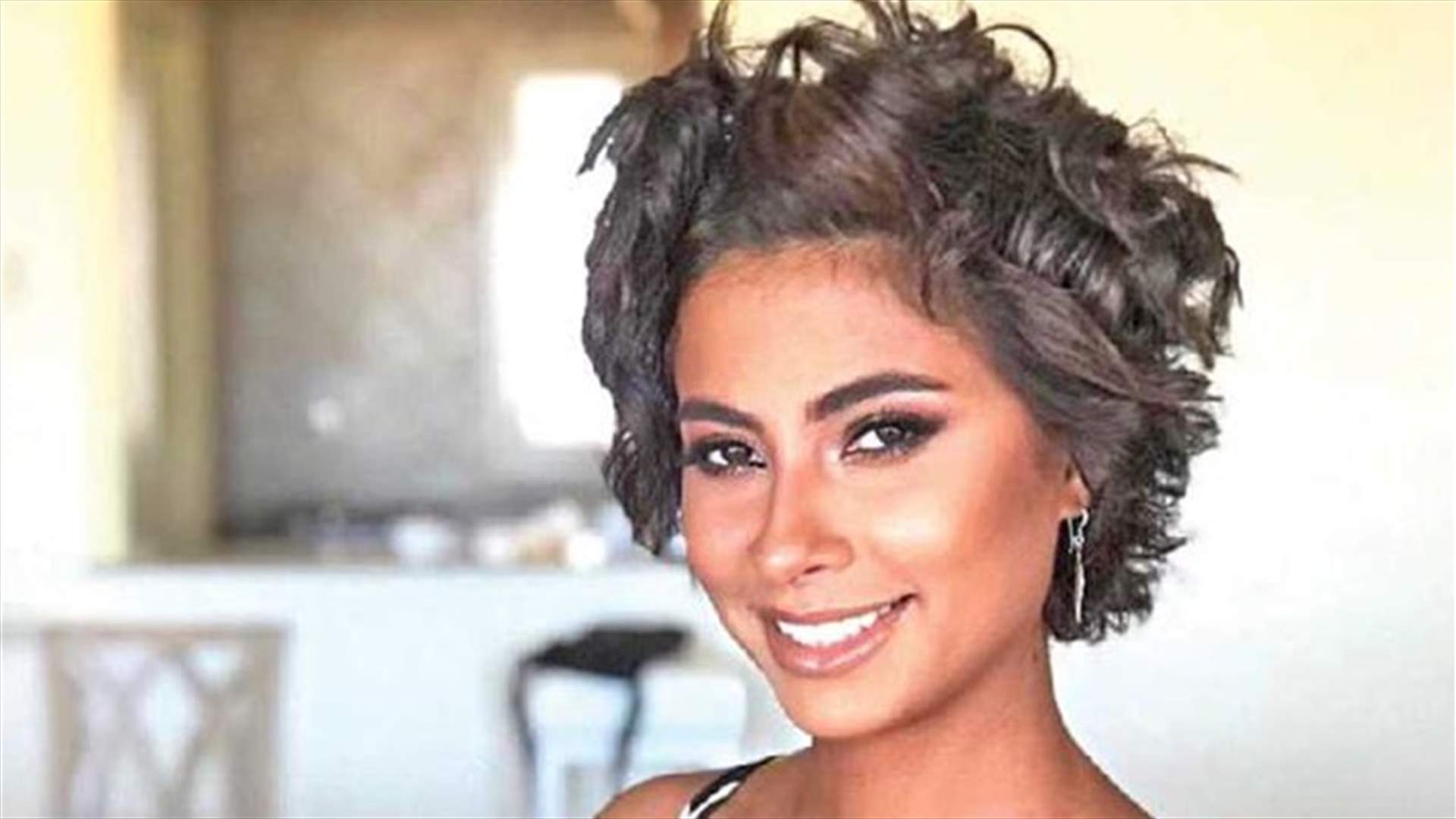 روبي تعترف بعمرها الحقيقي مباشرةً على الهواء (فيديو)