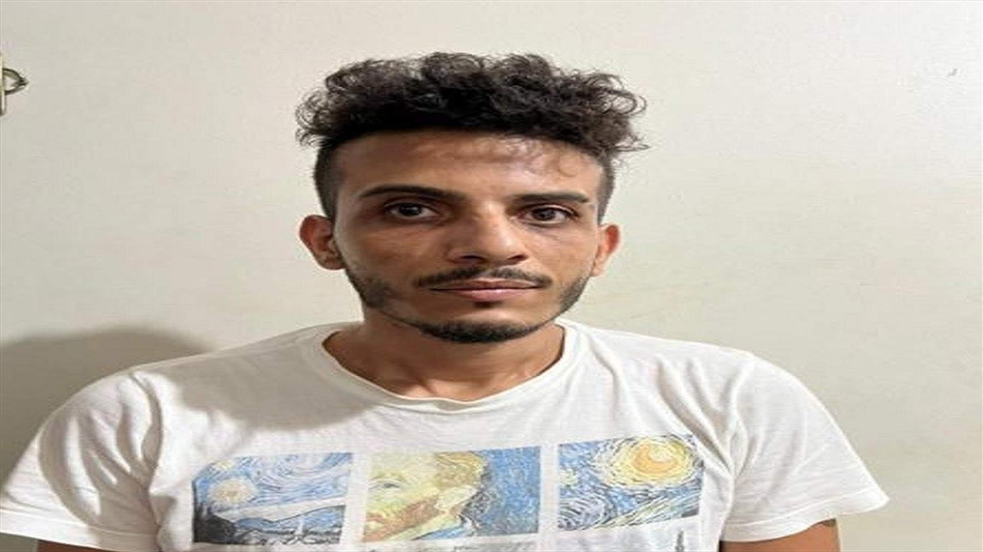استخدم أرقام هواتف وحسابات إلكترونية وهميّة بهدف الاستيلاء على "تشريجات خلوية"... هل وقتعم ضحيّة أعماله؟