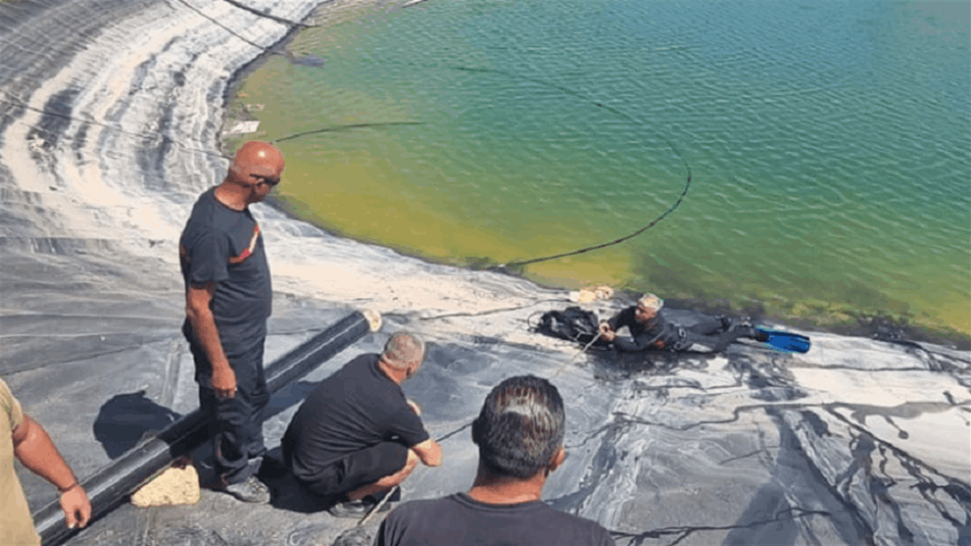 الدفاع المدني: انتشال جثة غريق من بحيرة في دير الأحمر