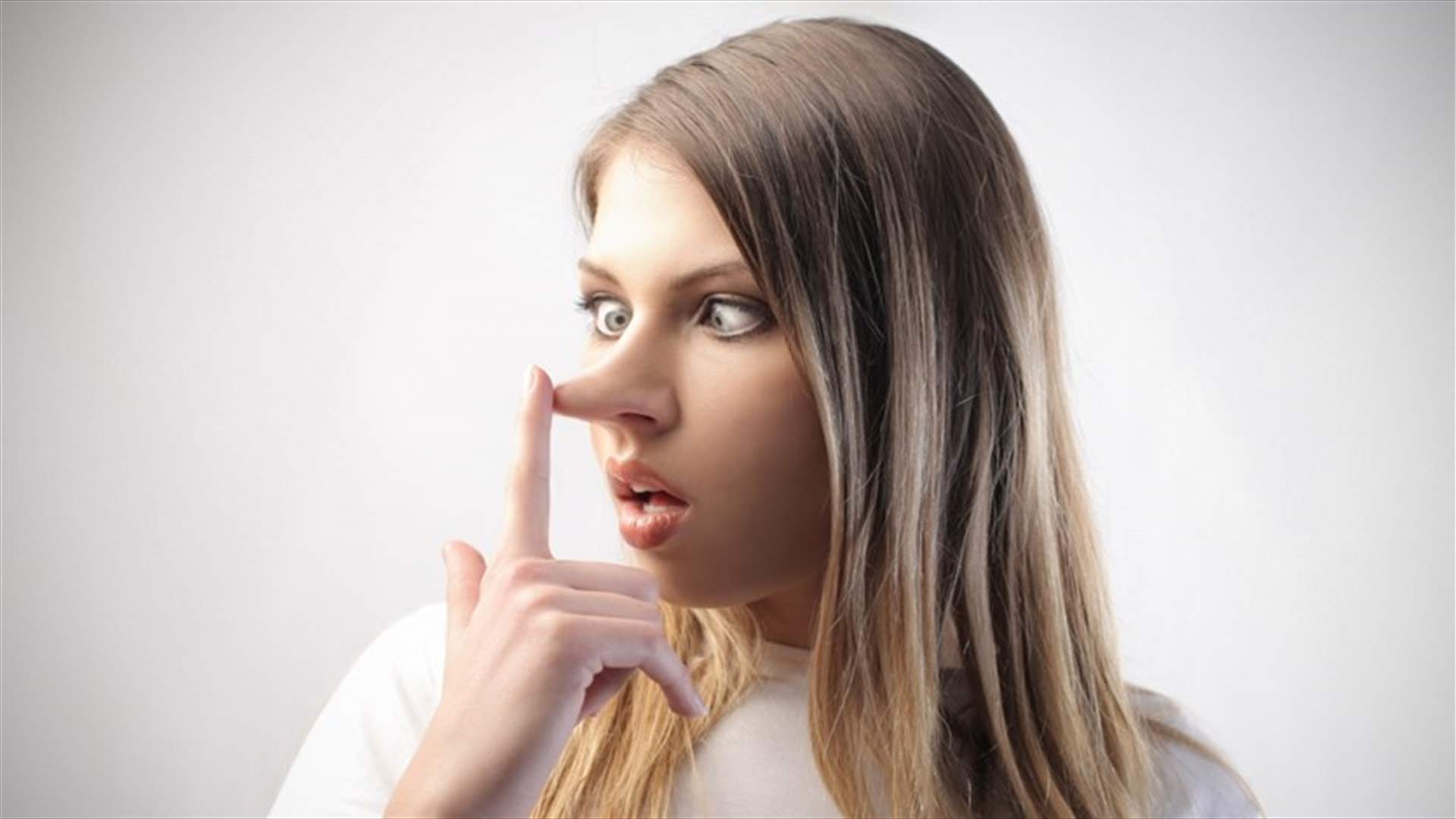 ما هي أهم العلامات التي تفضح الكذب؟