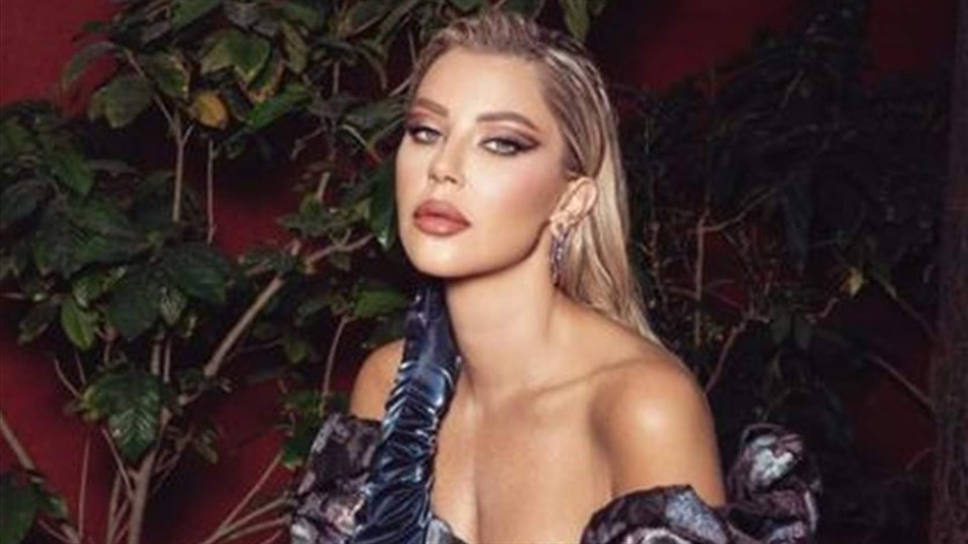 كارلا حداد تستذكر والدتها الراحلة في رسالةٍ مؤثرة: "لهلق بحمل التلفون وبتّصل فيك"