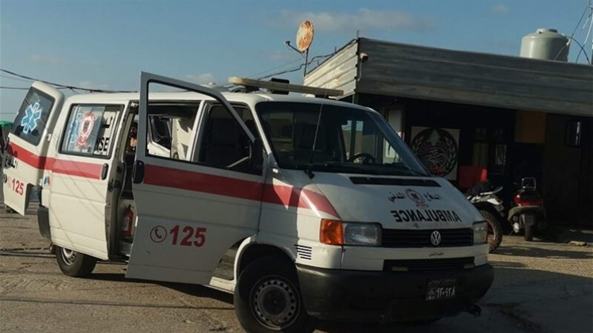 إنقاذ شاب من الغرق مقابل شاطئ القاسمية