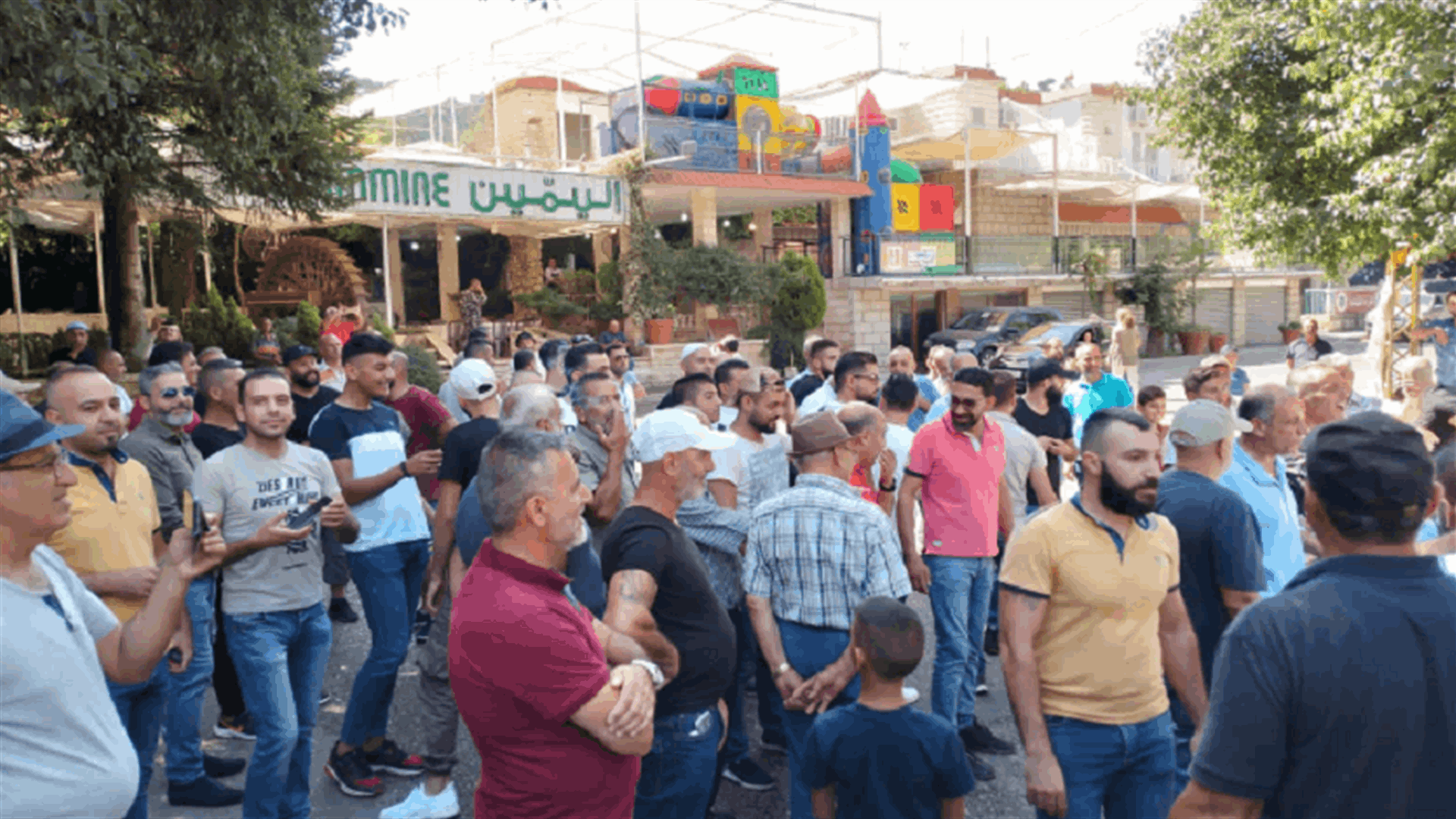 اعتصام لأهالي عين زحلتا ونبع الصفا احتجاجا على انقطاع المياه