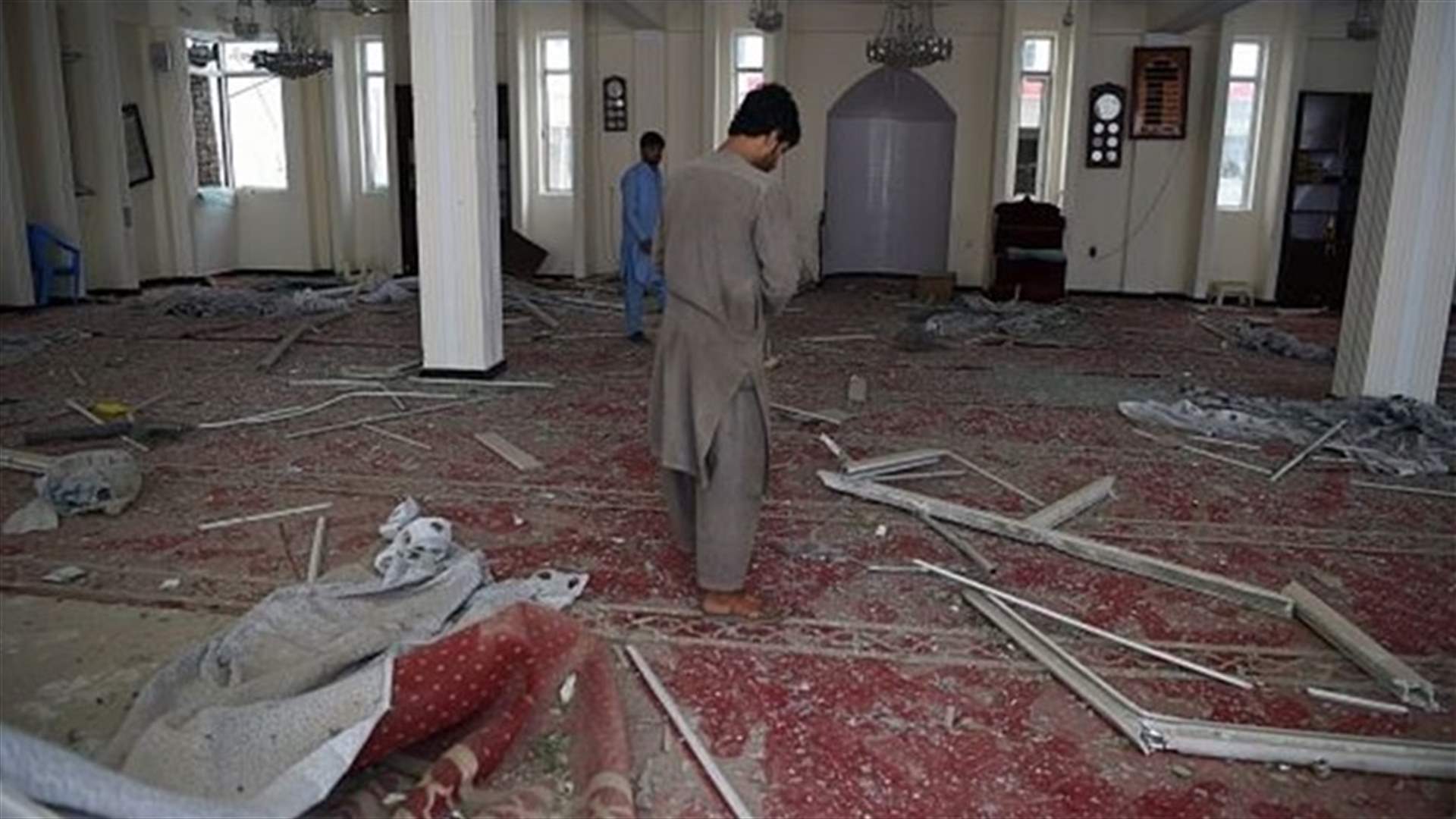 18 قتيلًا على الأقلّ في انفجار مسجد في هرات بأفغانستان