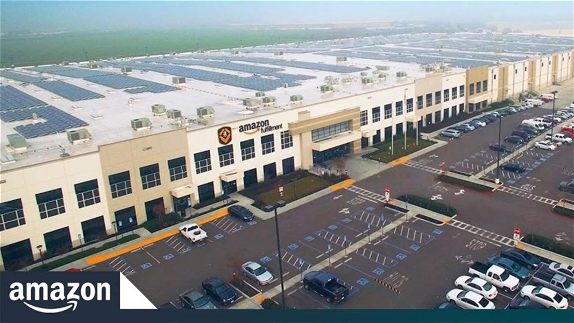بعد تكرار اندلاع الحرائق... أمازون توقف أنظمة الطاقة الشمسية على أسطح منشآتها في الولايات المتحدة