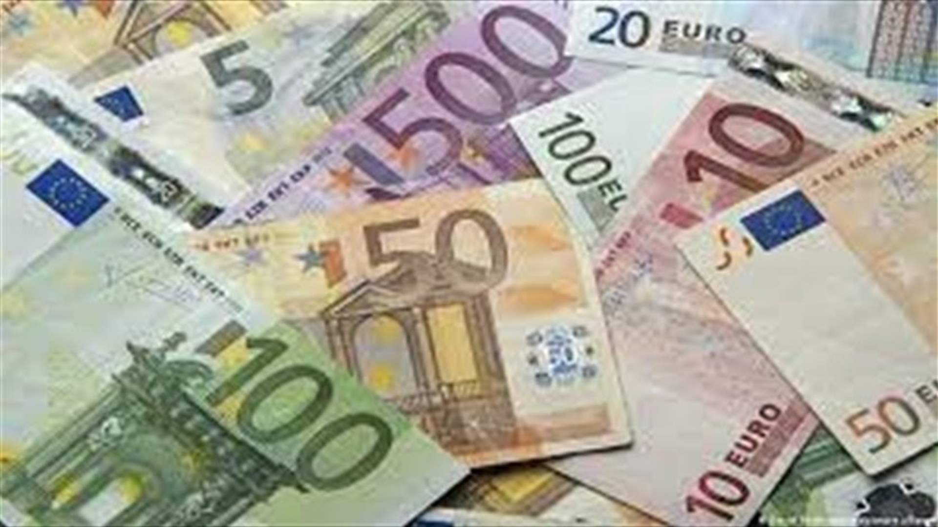 Euro registers lowest price in 20 years