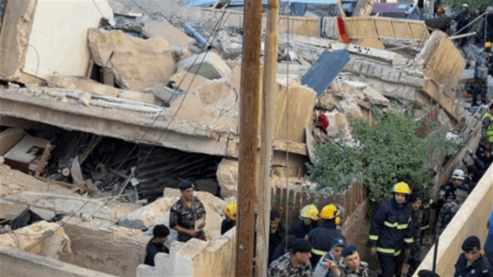 ضحايا في انهيار مبنى في عمان