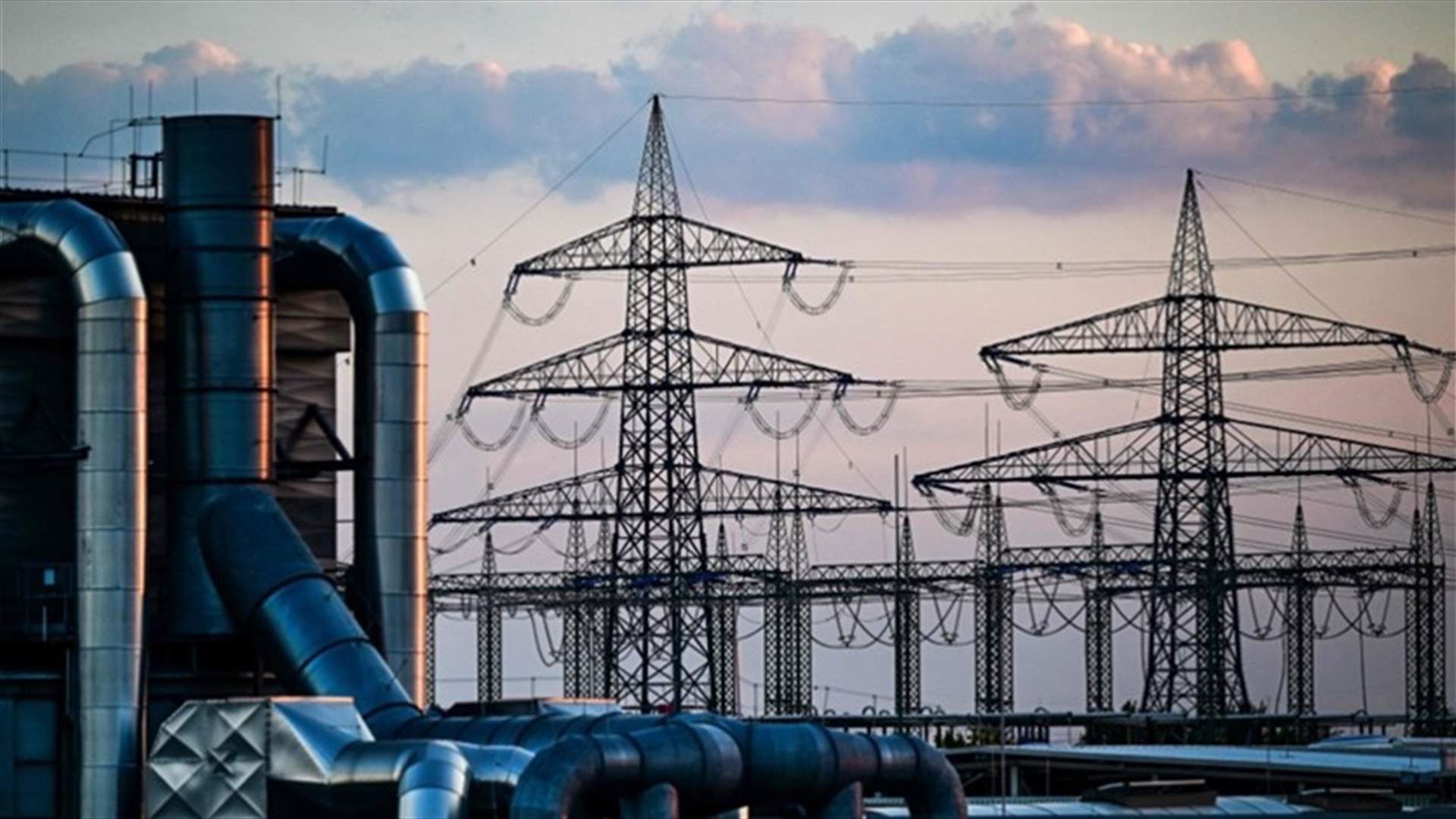 فرنسا تحدد سقف ارتفاع اسعار الغاز والكهرباء عند نسبة 15%