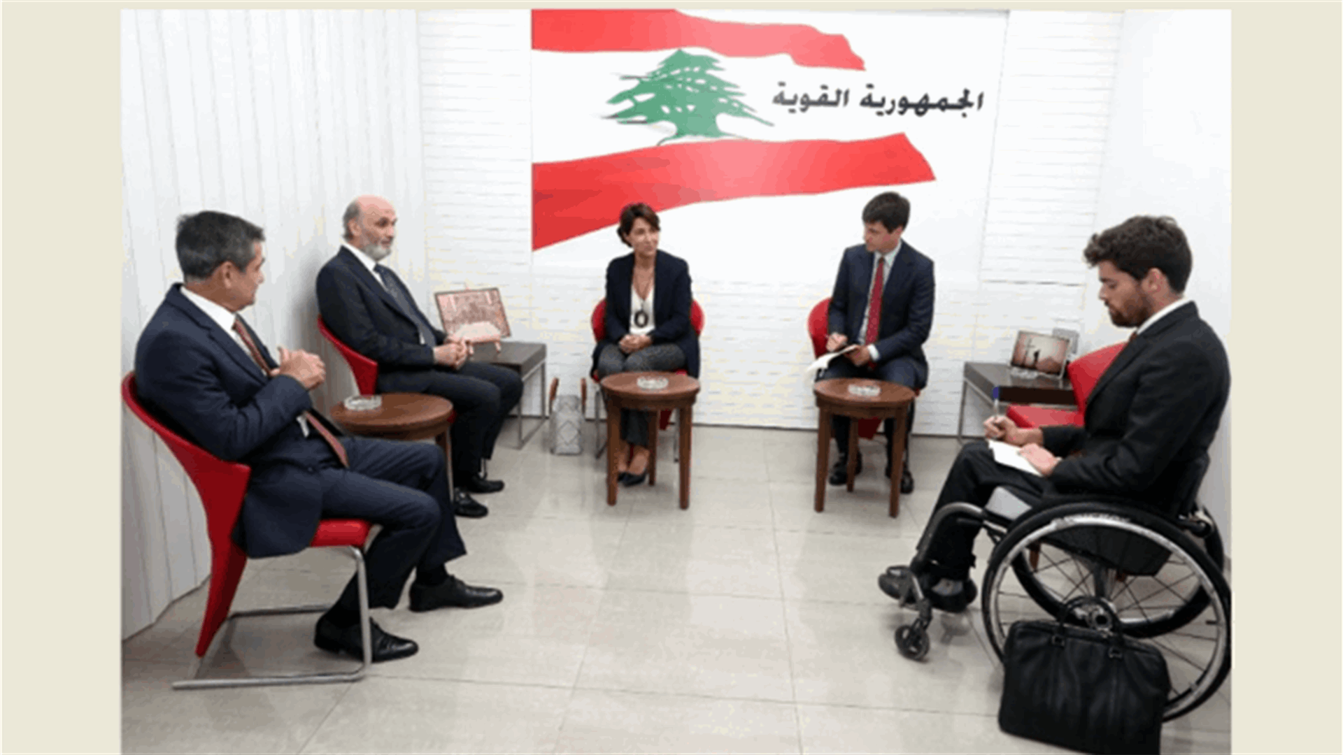 جعجع إلتقى غريو: لا نرى في أن ما يسمى بـالرئيس التوافقي من الممكن أن يدفع الأمور باتجاه الحل