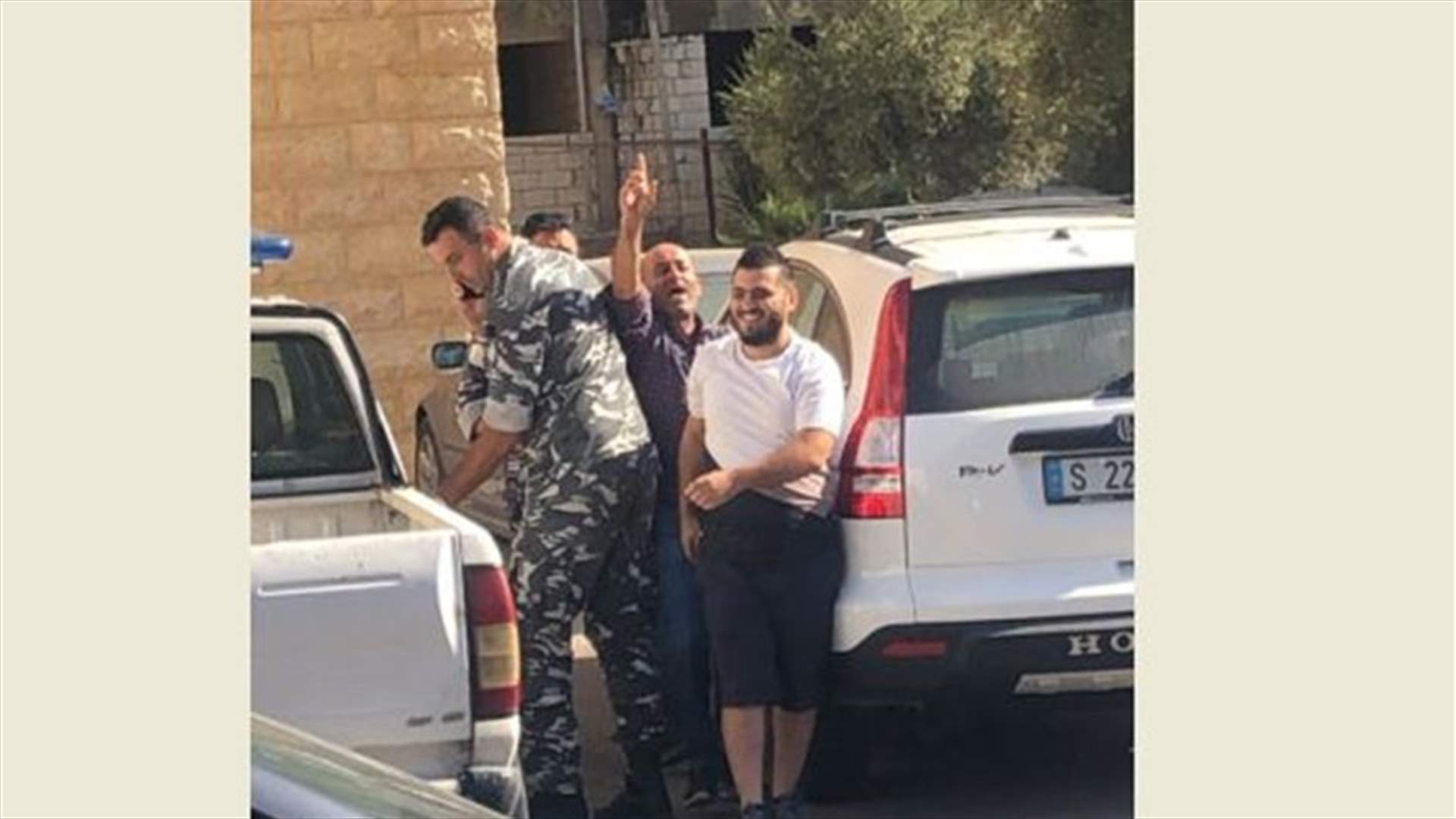 هرج ومرج في أحد المصارف في الغازية.... دخل وابنه بالقوة وحصلا على مبلغ من وديعتهما