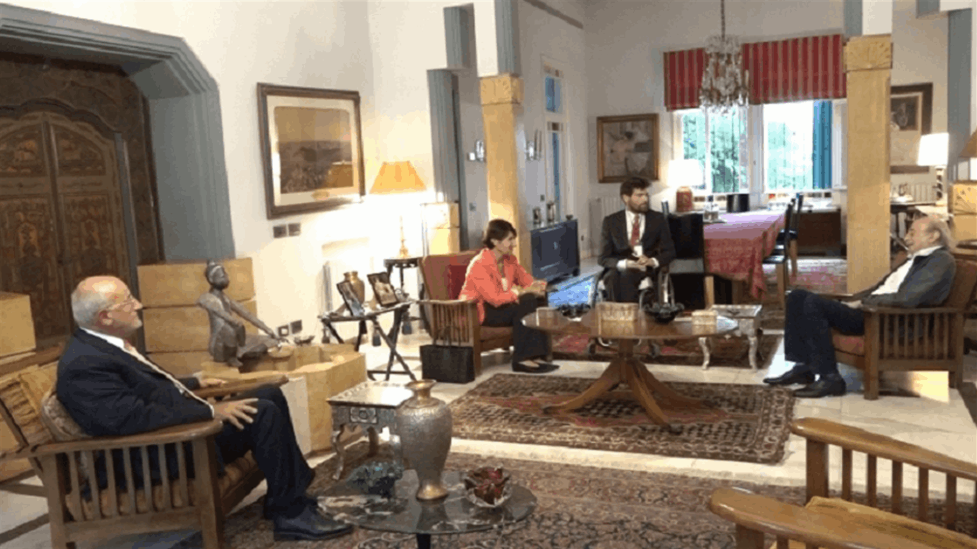 جنبلاط استقبل السفيرة الفرنسية... وهذا ما جرى عرضه