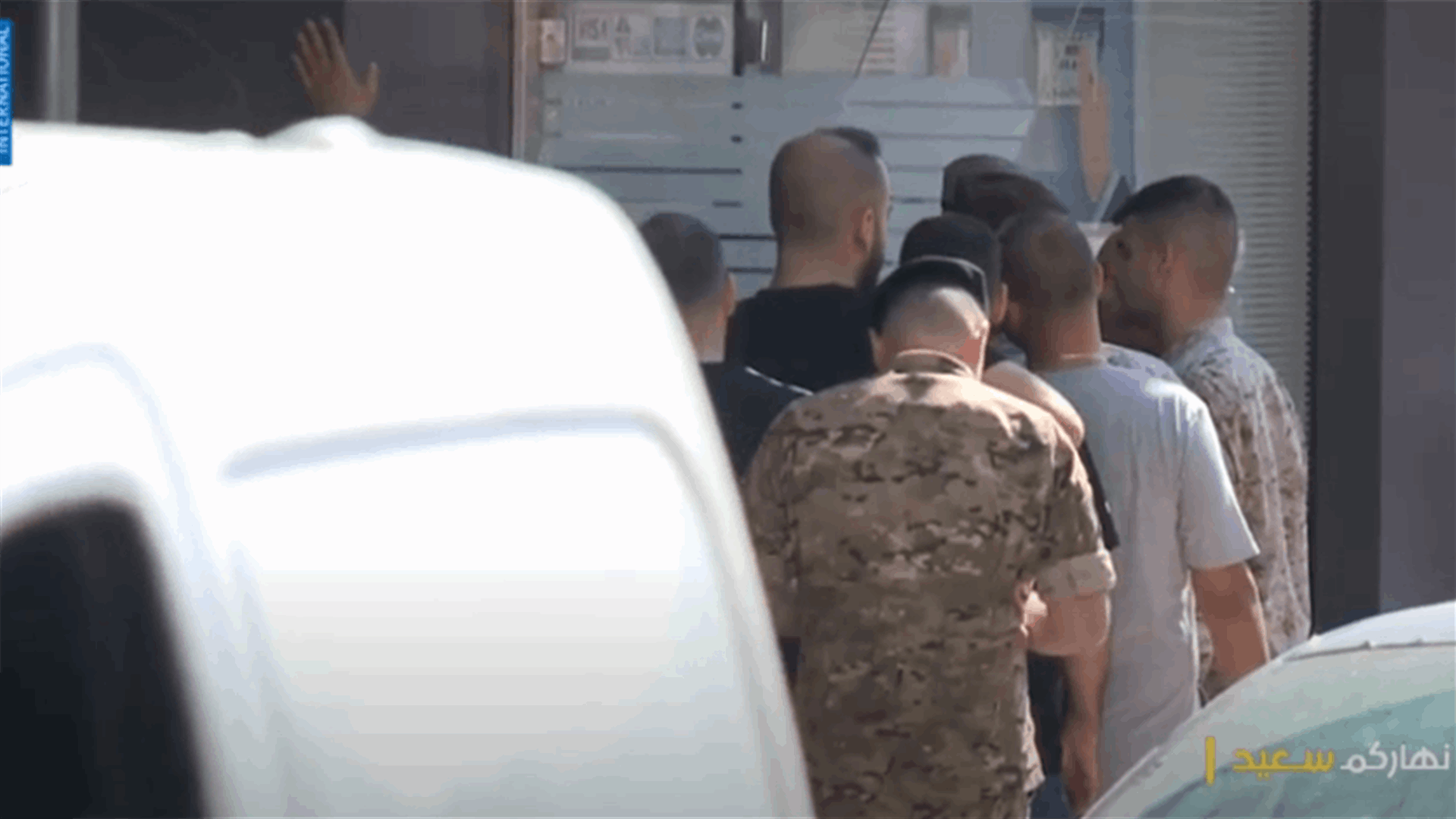 في اليوم الاول بعد الاضراب... كيف يبدو المشهد أمام المصارف؟ (فيديو)