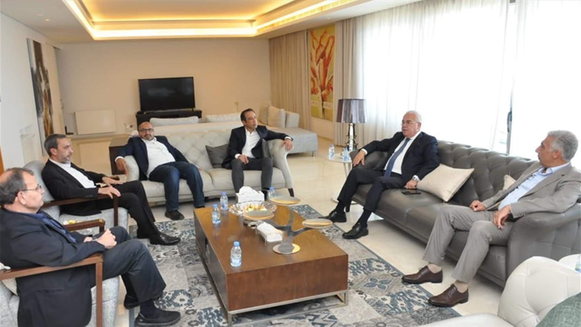 اجتماع في منزل النائب نبيل بدر: الإتفاق على عدم تسمية أي مرشح للرئاسة في جلسة الغد