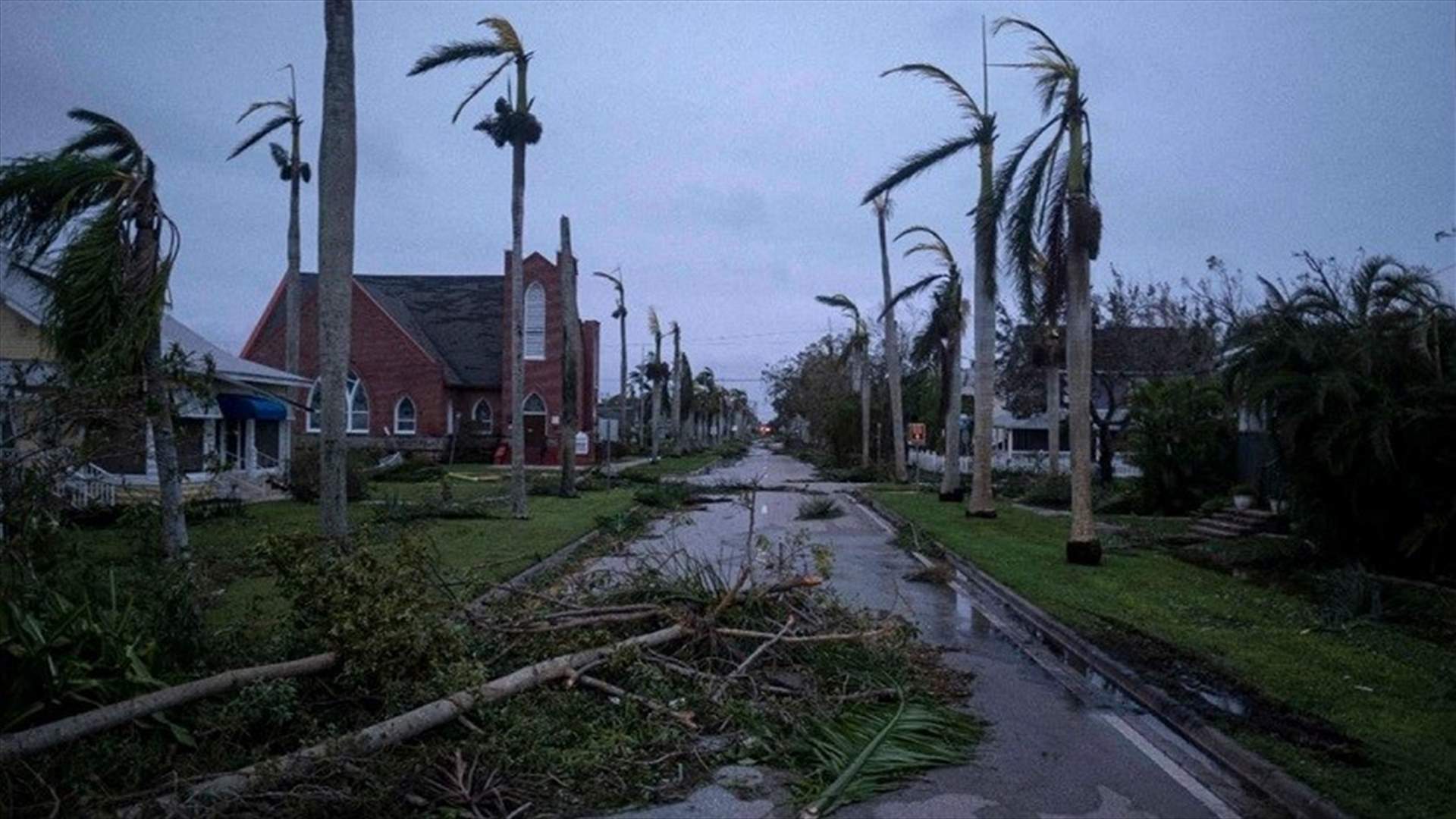 حاكم فلوريدا: بعض مدن الولاية تعرضت لأضرار كبيرة جراء الإعصار إيان