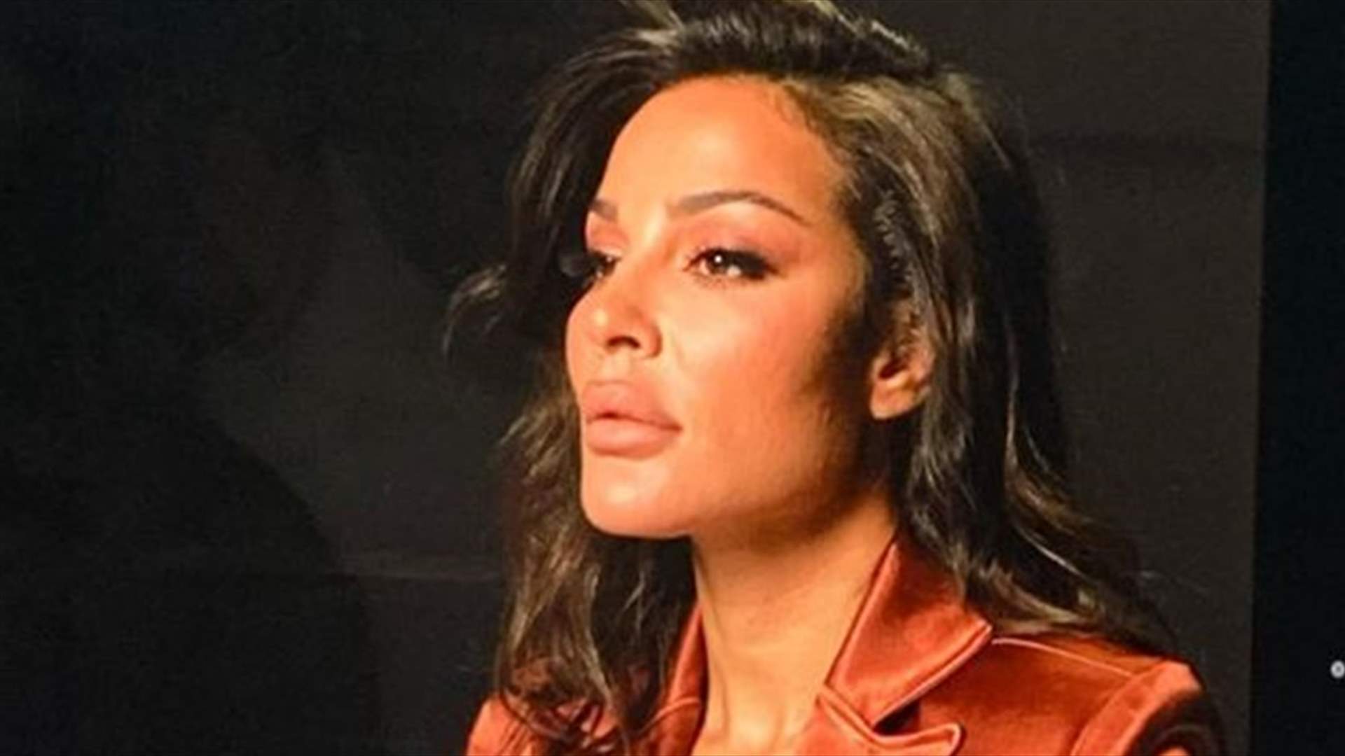 نادين نسيب نجيم تواجه شرّ الحسابات الوهميّة بالحظر: "مبروك البلوك"