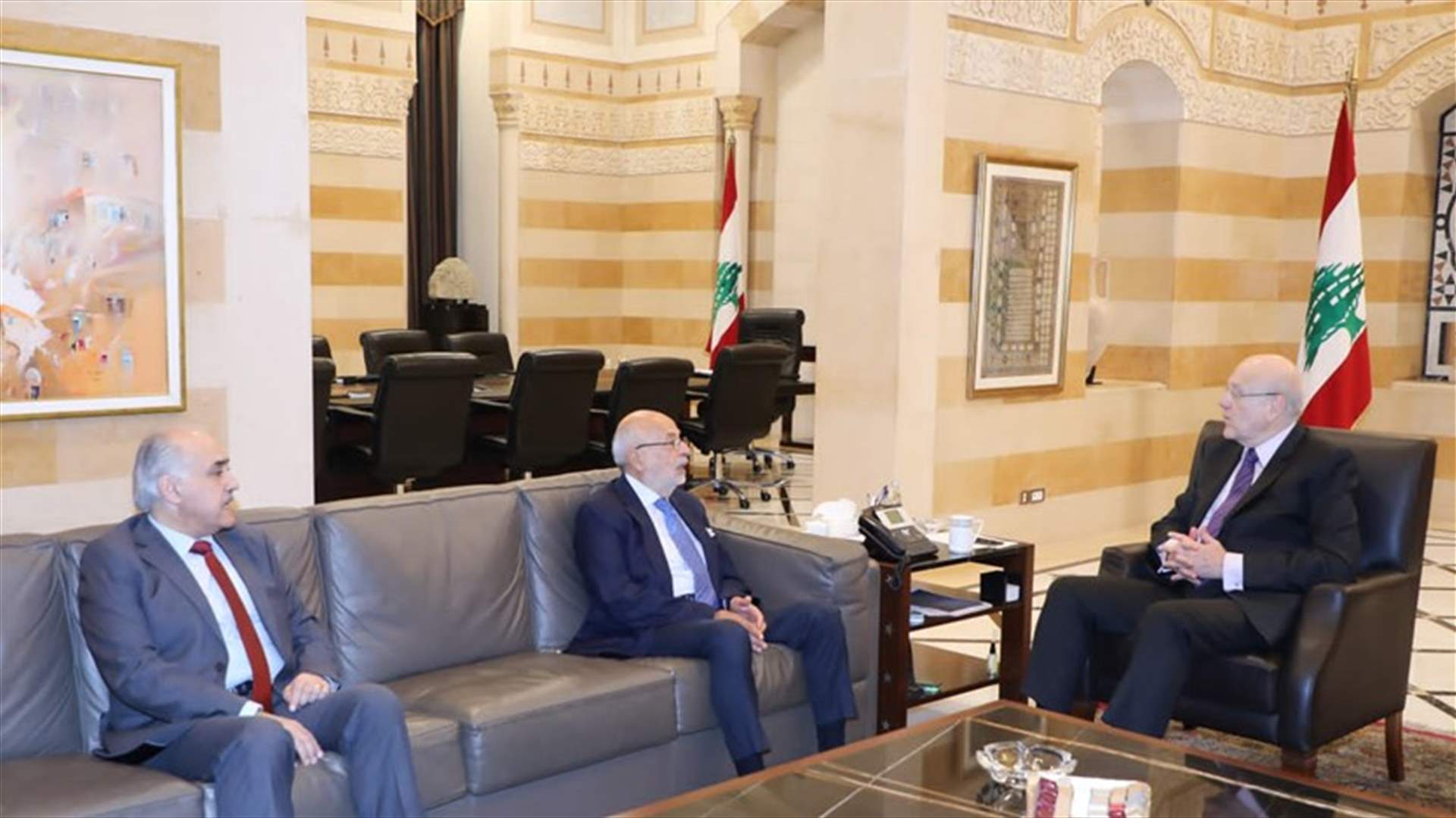ميقاتي استقبل سفير قطر وبحث مع شهيب وابو الحسن في مسألتي الكهرباء والنفايات بالجبل