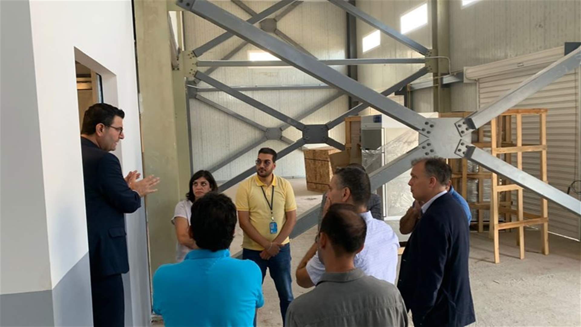 وصول تجهيزات جديدة لمركز الحجر الصحي البيطري والزراعي في مرفأ بيروت