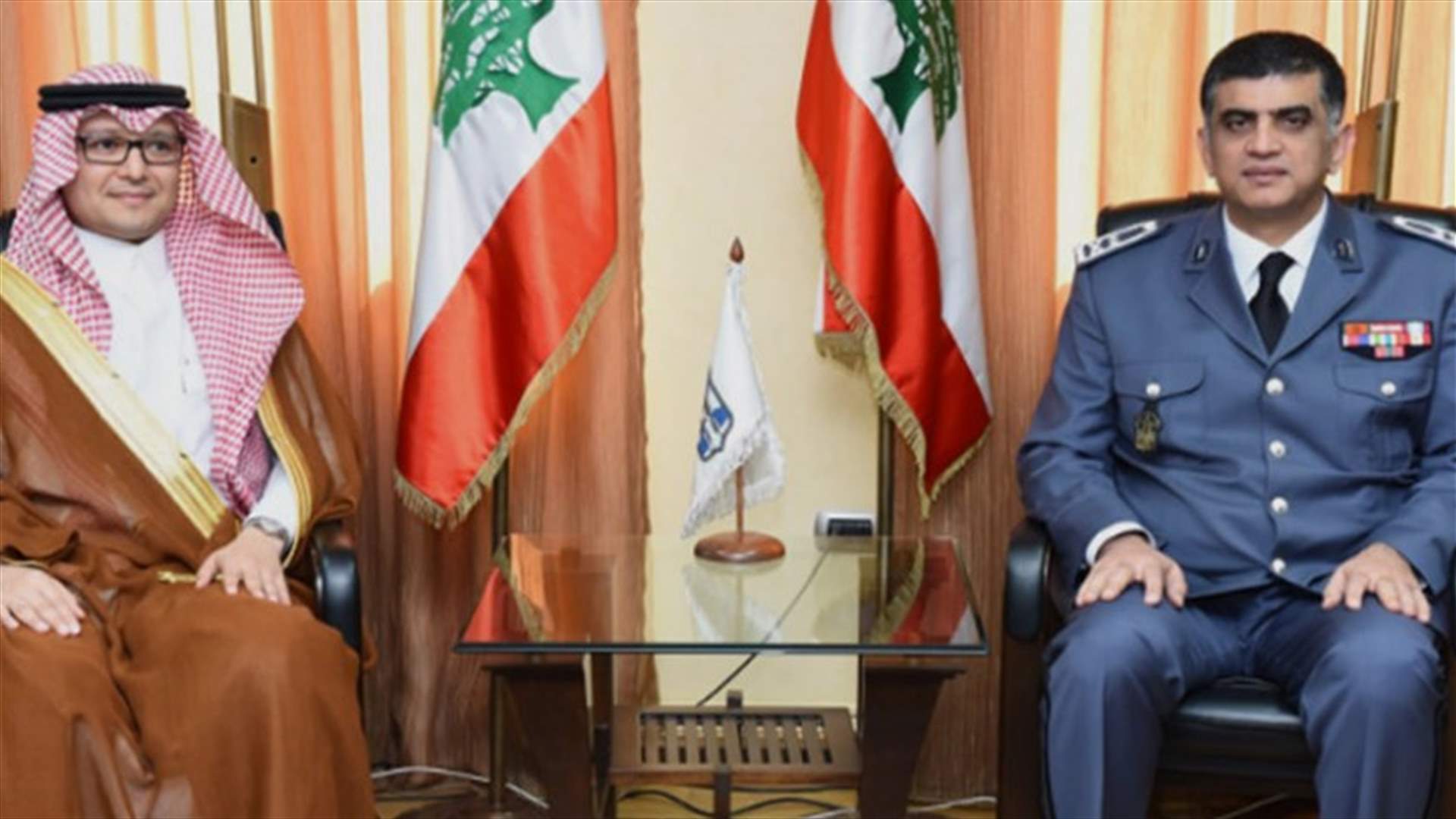 الاوضاع العامة في البلاد بين اللواء عثمان والبخاري