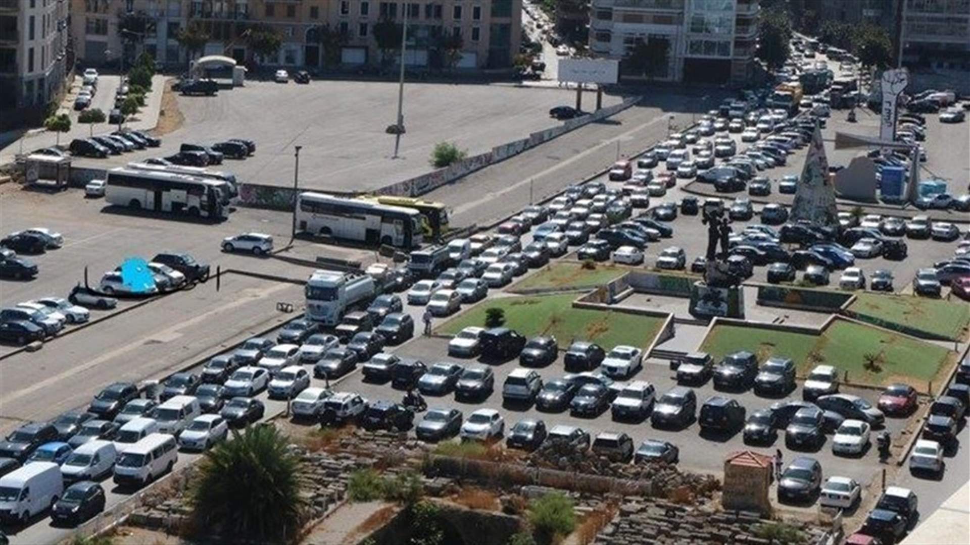 قرار جديد للمحافظ عبود بتعديل التعرفة القصوى لمواقف السيارات للعموم