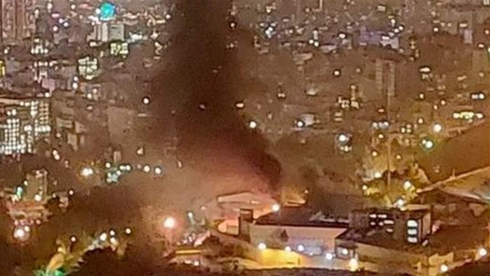 باريس تطالب طهران بضمان سلامة المعتقلين الفرنسيين بعد اندلاع حريق في سجن إوين