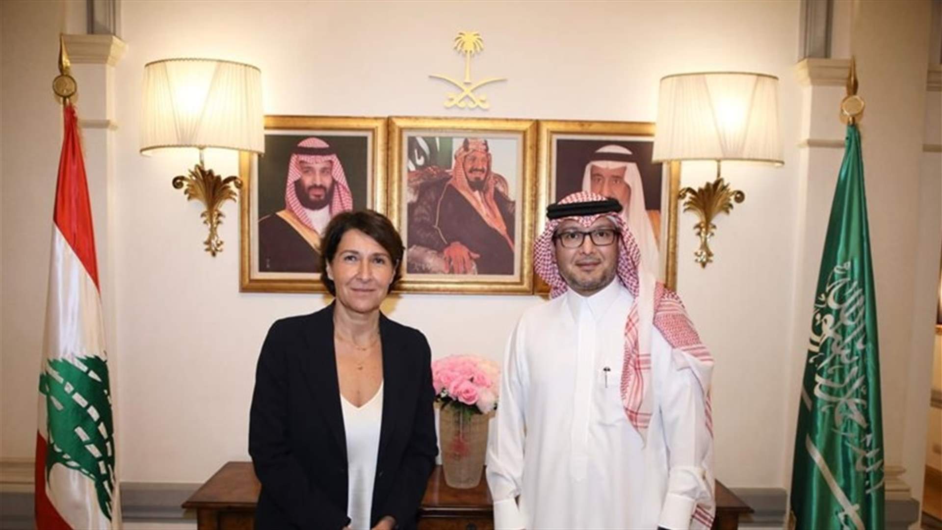 بخاري التقى السفيرة الفرنسية آن غريو.. وهذا ما تم البحث فيه
