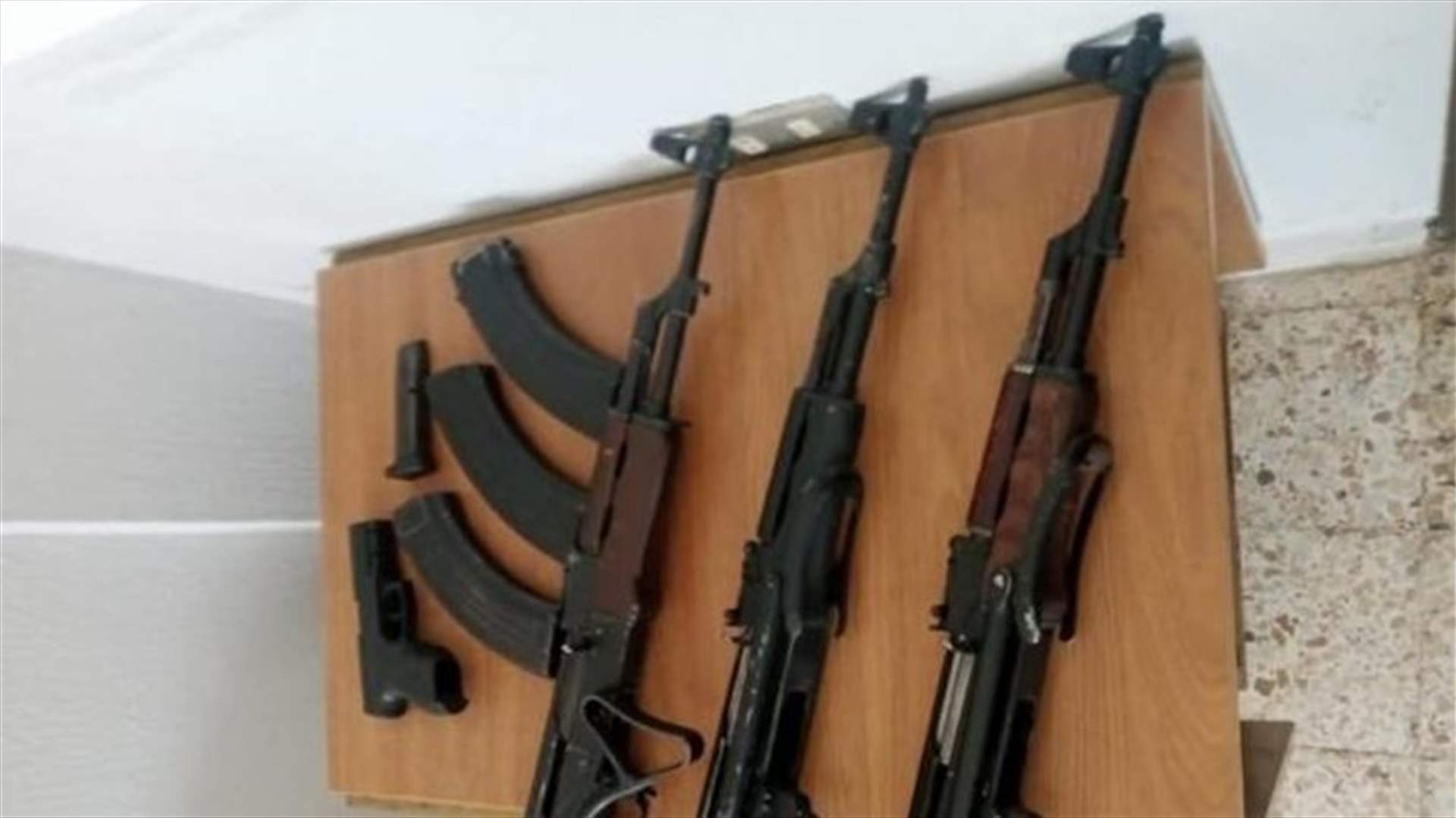 أطلقا النار على إثر إشكال في بلدة حولا الجنوبية وقتلا أحد المواطنين وشعبة المعلومات تلقي القبض عليهما