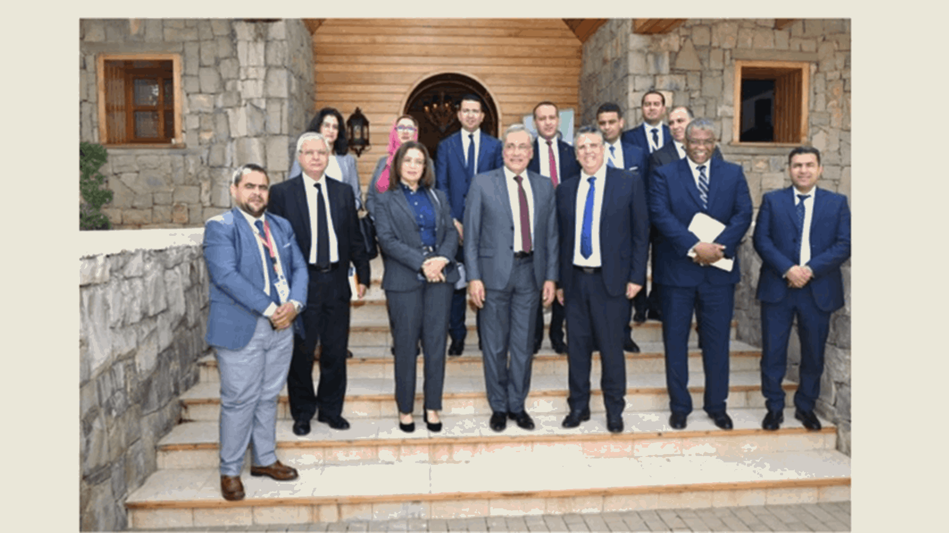 هبة من لبنان لجامعة الدول العربية متمثلة بالمركز العربي... قطعة أرض!