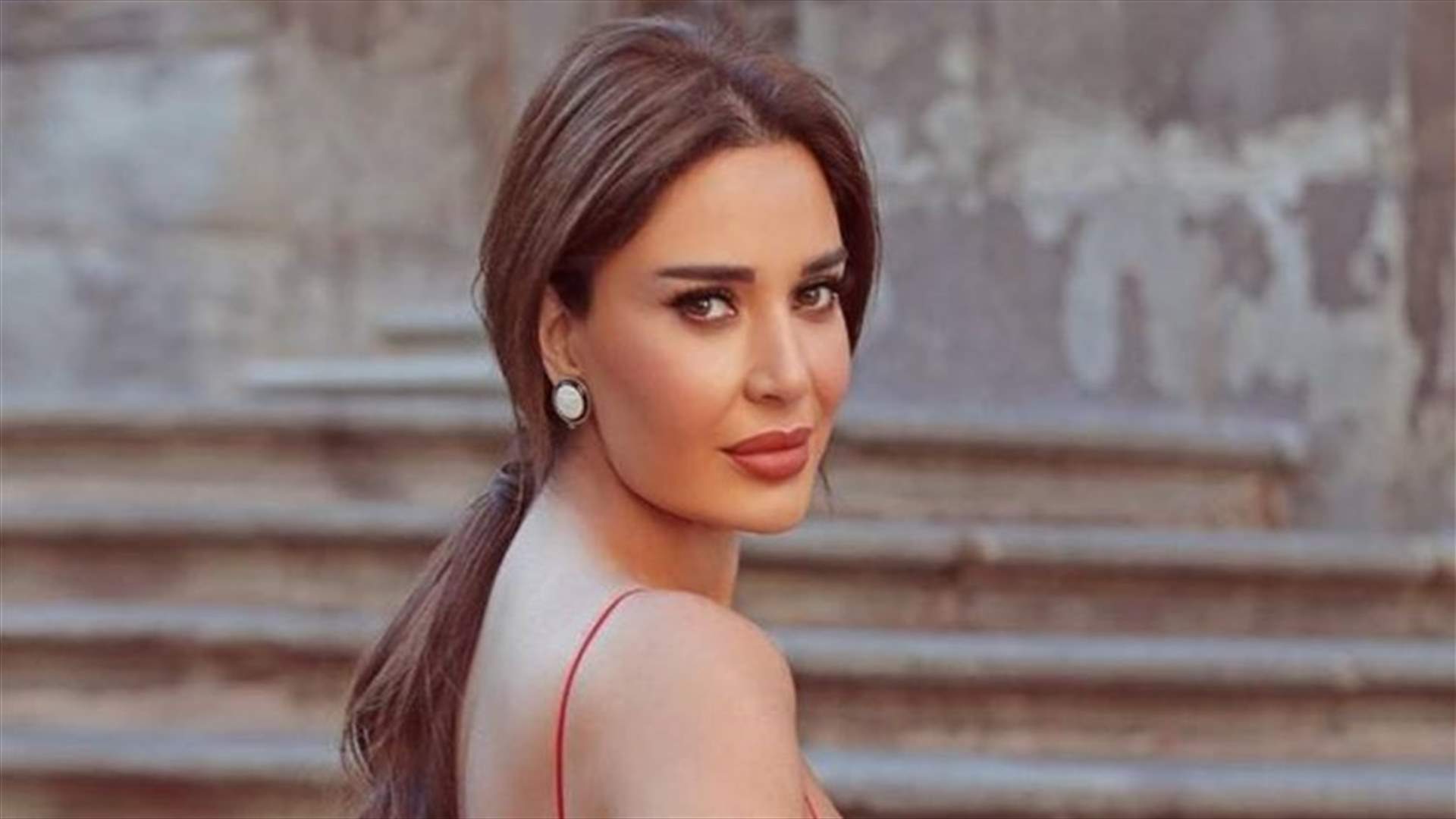 سيرين عبدالنور تثير القلق: "أنا غرقانة على طريق الكسليك"