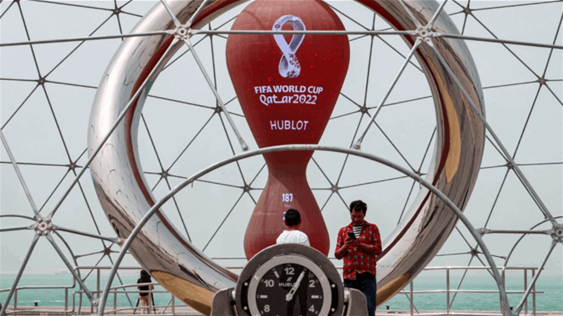 استعداداً لمونديال 2022... نشر جداريات لأحاديث نبوية في شوارع الدوحة (صور)