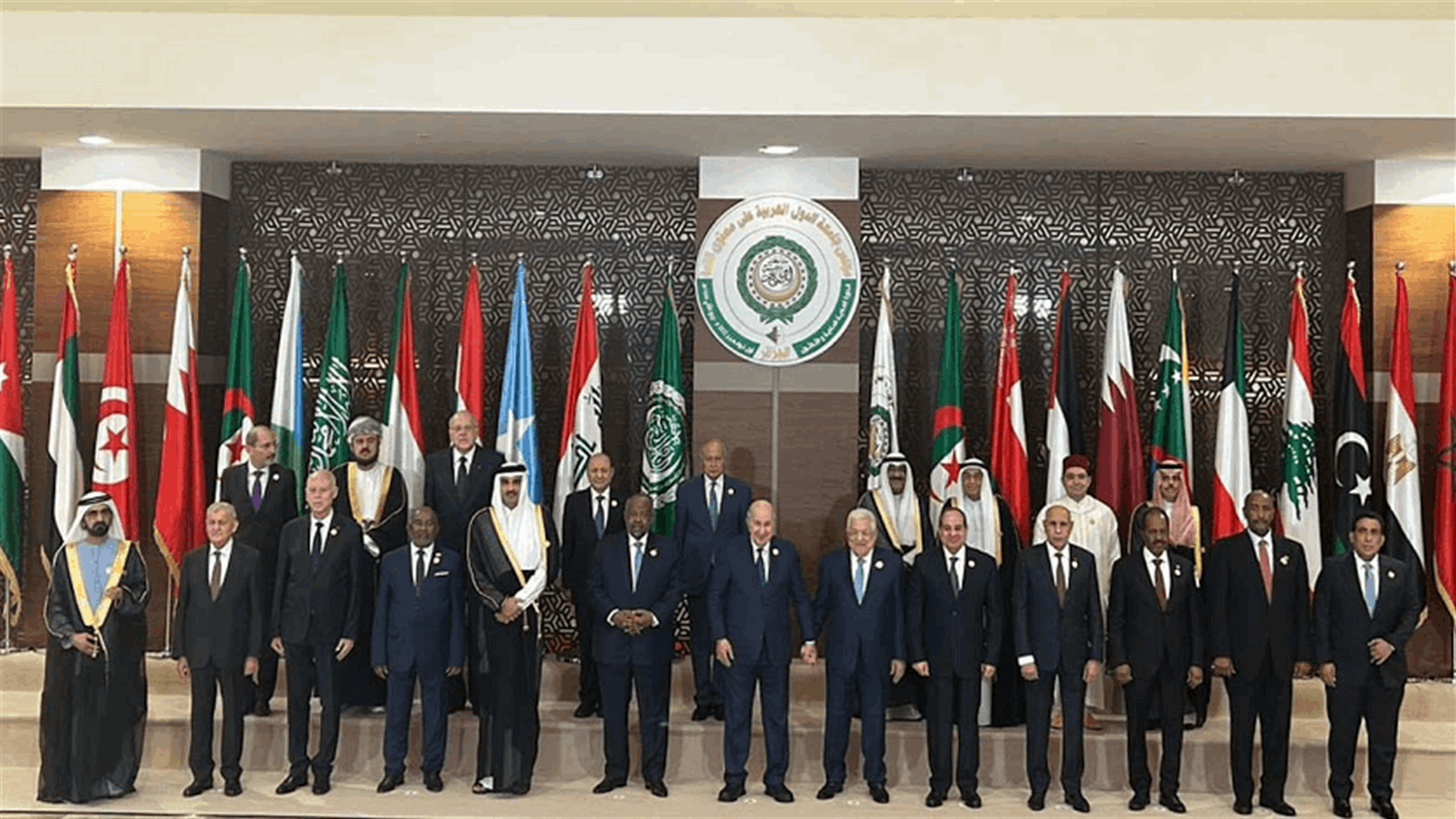 ميقاتي يشارك في أعمال القمة العربية في الجزائر