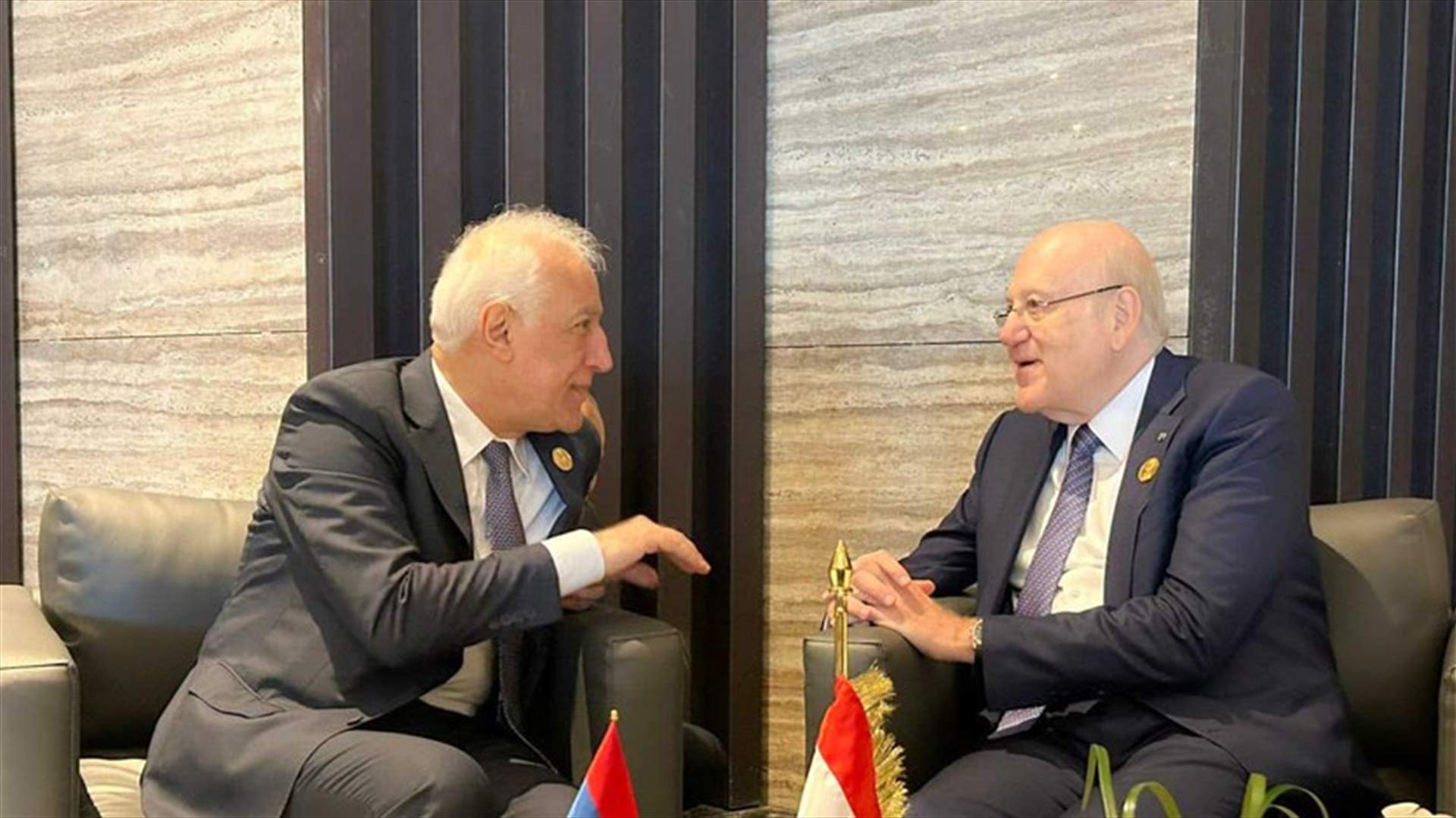 ميقاتي يواصل لقاءاته في شرم الشيخ مع الرؤساء والوفود.. وهذا ما تبلغه من ملك الاردن والرئيس الجزائري