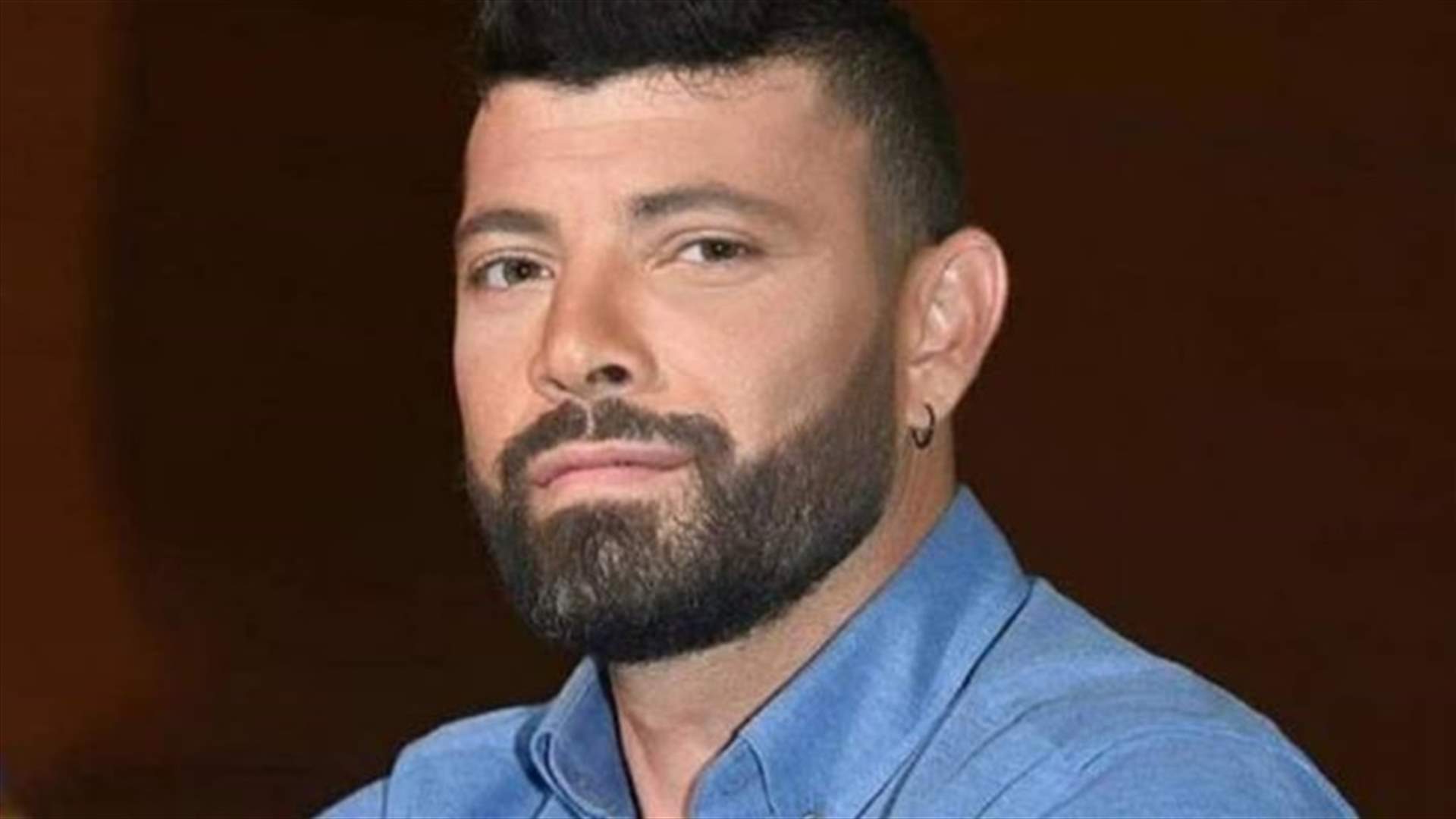 جوليان فرحات من ممثل إلى حارس أمن.. والجمهور: &quot;الشغل مش عيب&quot; (فيديو)