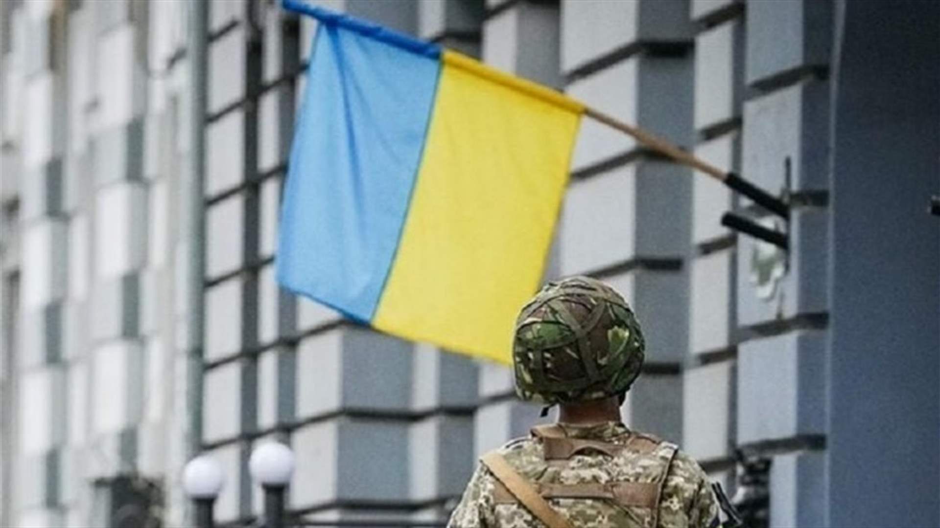 Ukraine forces enter Kherson after Russian retreat